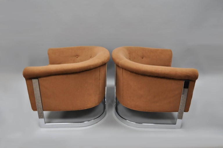 American Pair of Mid Century Modern Baughman Style Chrome Barrel Back Club Lounge Chairs For Sale