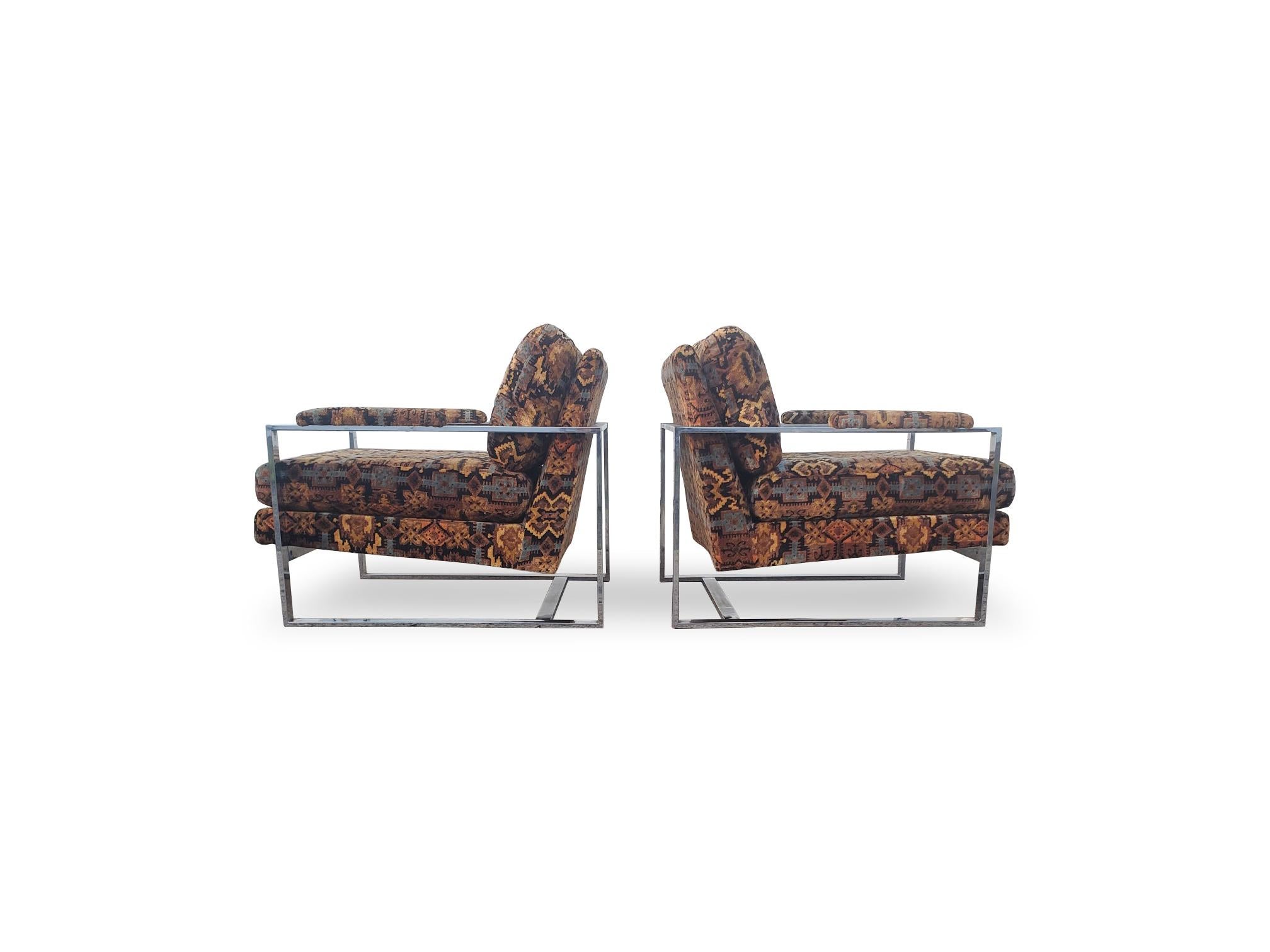Pareja de tumbonas cromadas estilo Milo Baughman siglo XX en venta