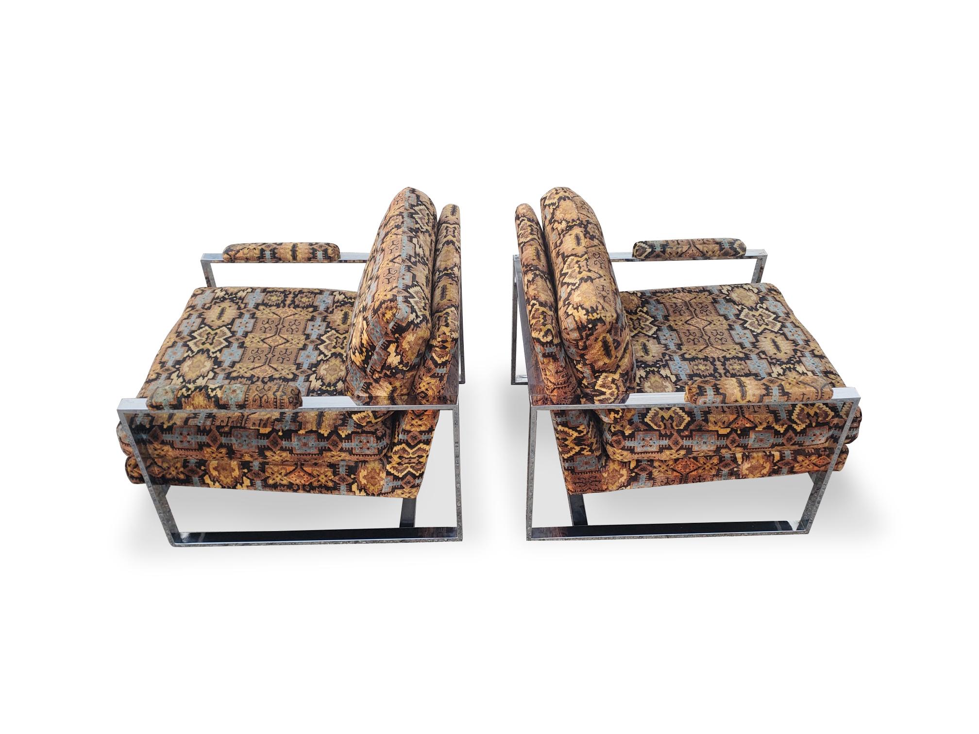 Pareja de tumbonas cromadas estilo Milo Baughman Tapicería en venta