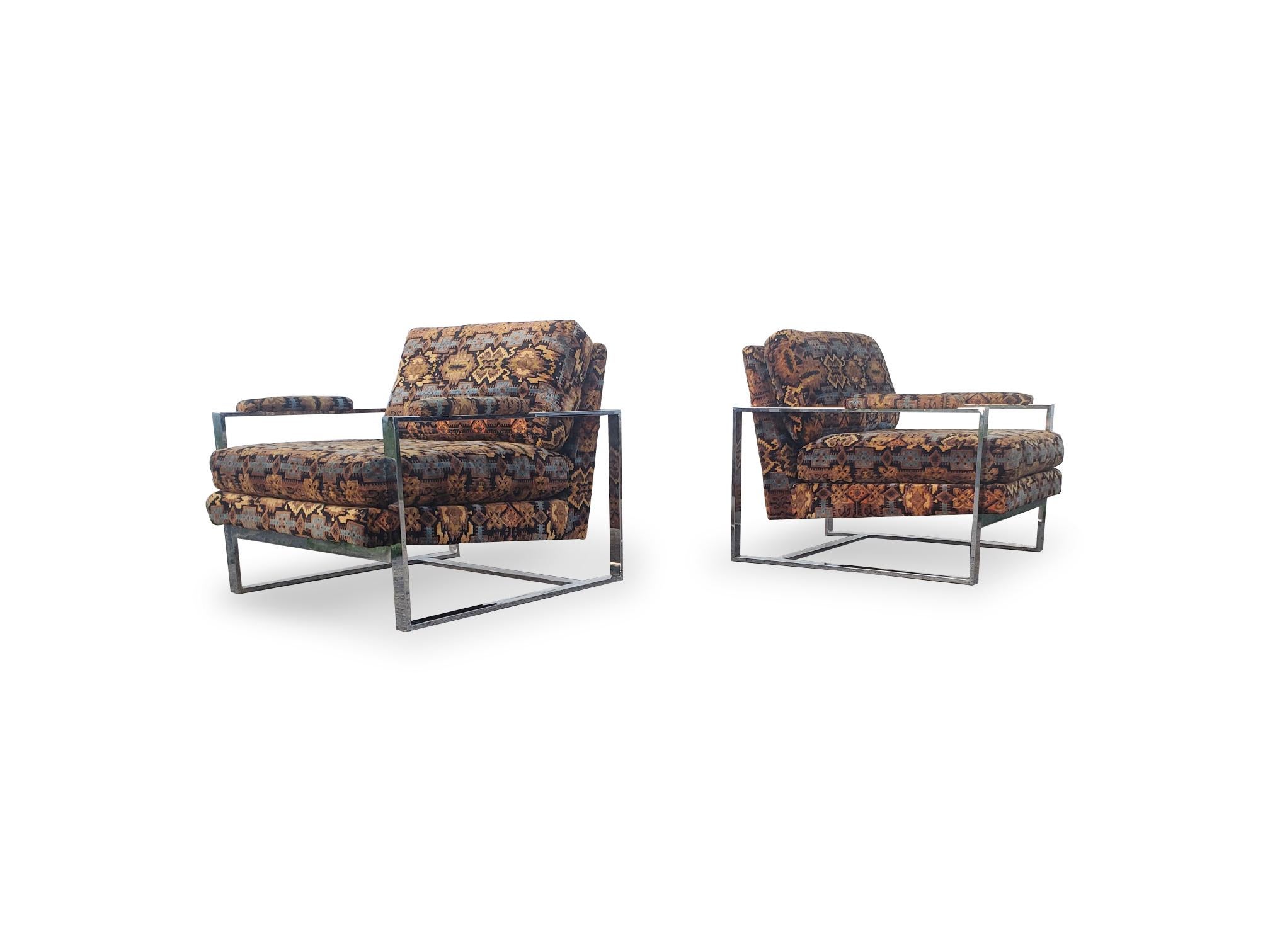 Pareja de tumbonas cromadas estilo Milo Baughman en venta 2