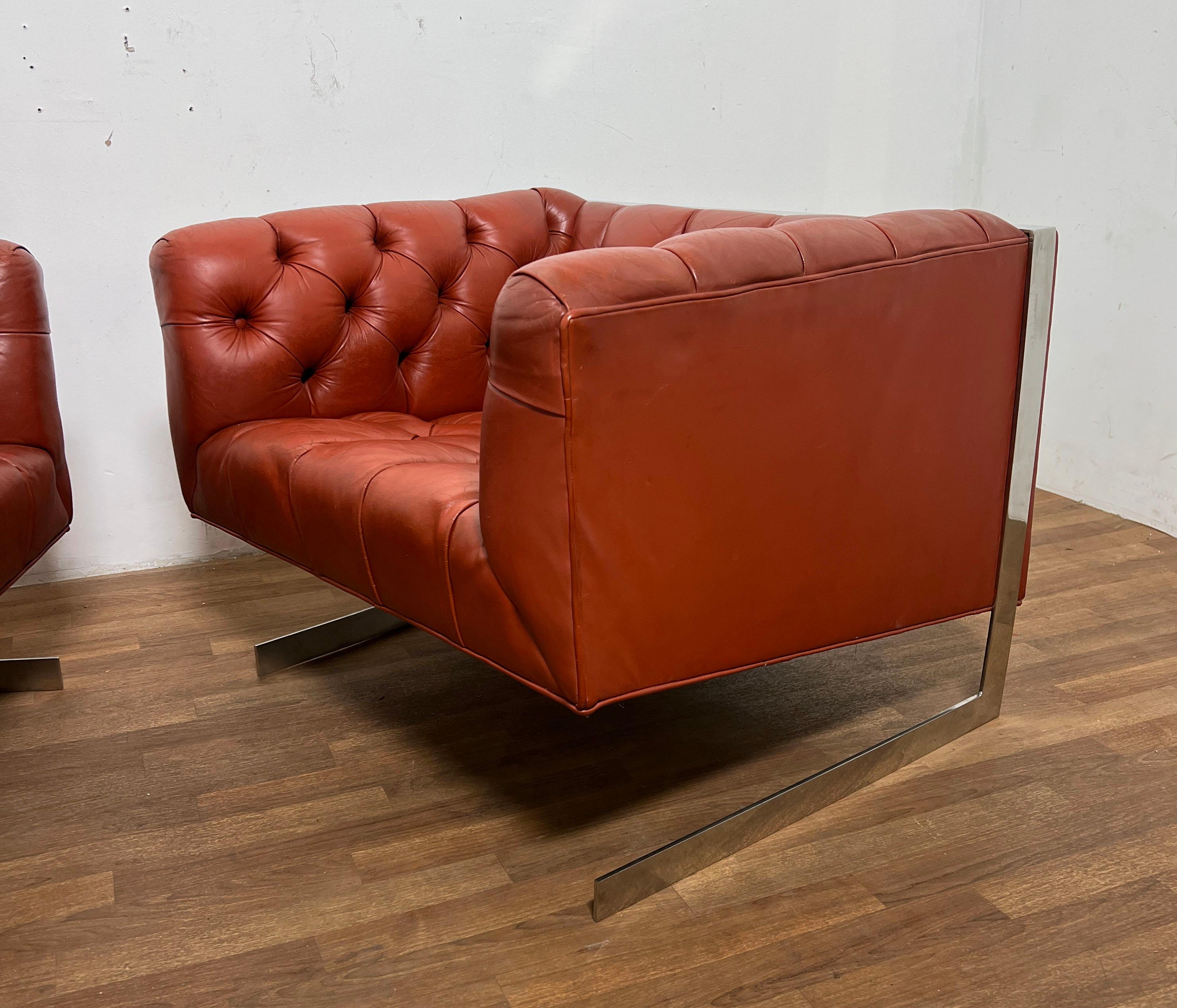 Mid-Century Modern Paire de fauteuils de salon en cuir et chrome de style Milo Baughman, vers 1970 en vente