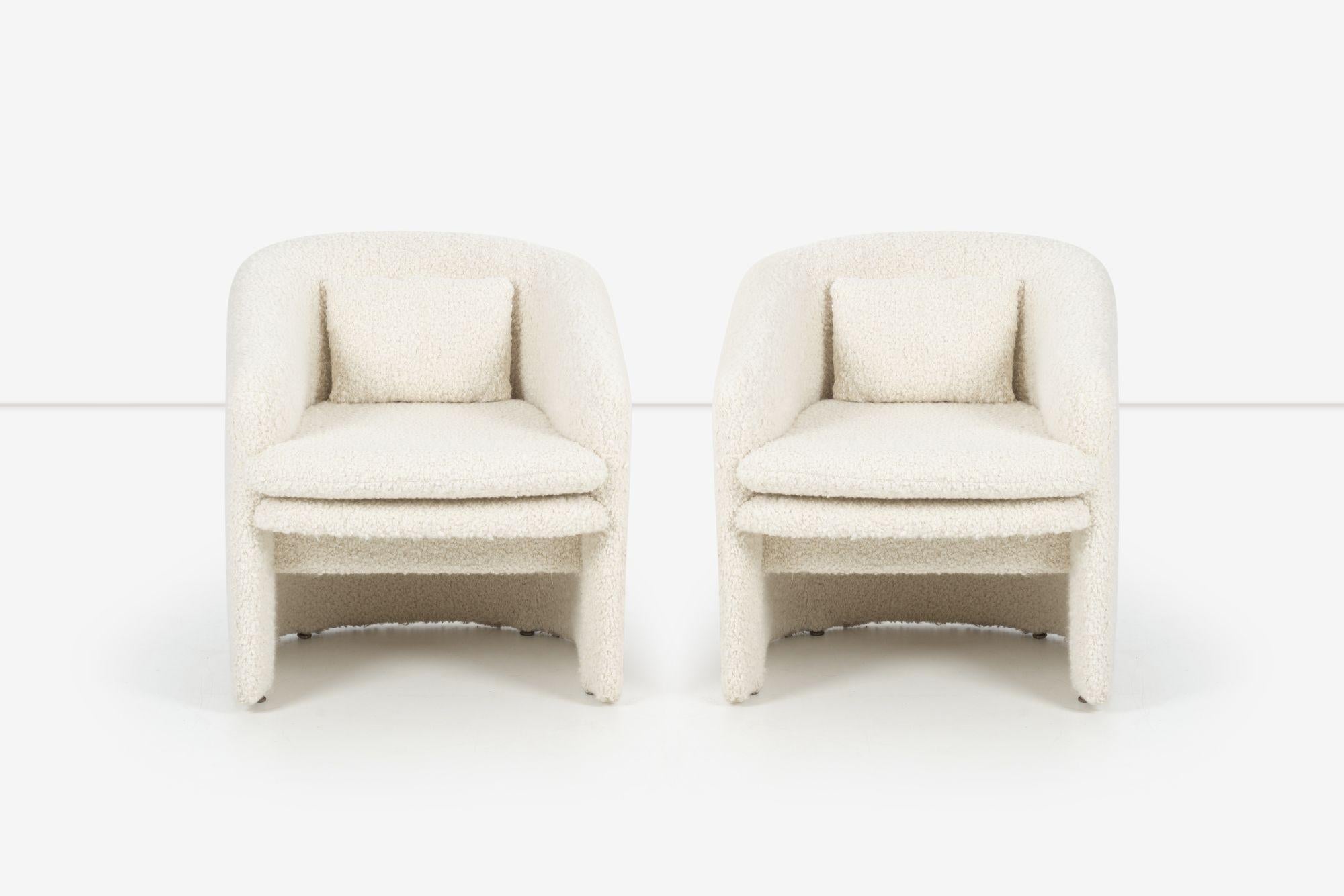 Mid-Century Modern Pair of Milo Baughman Style Lounge Chairs For Sale
