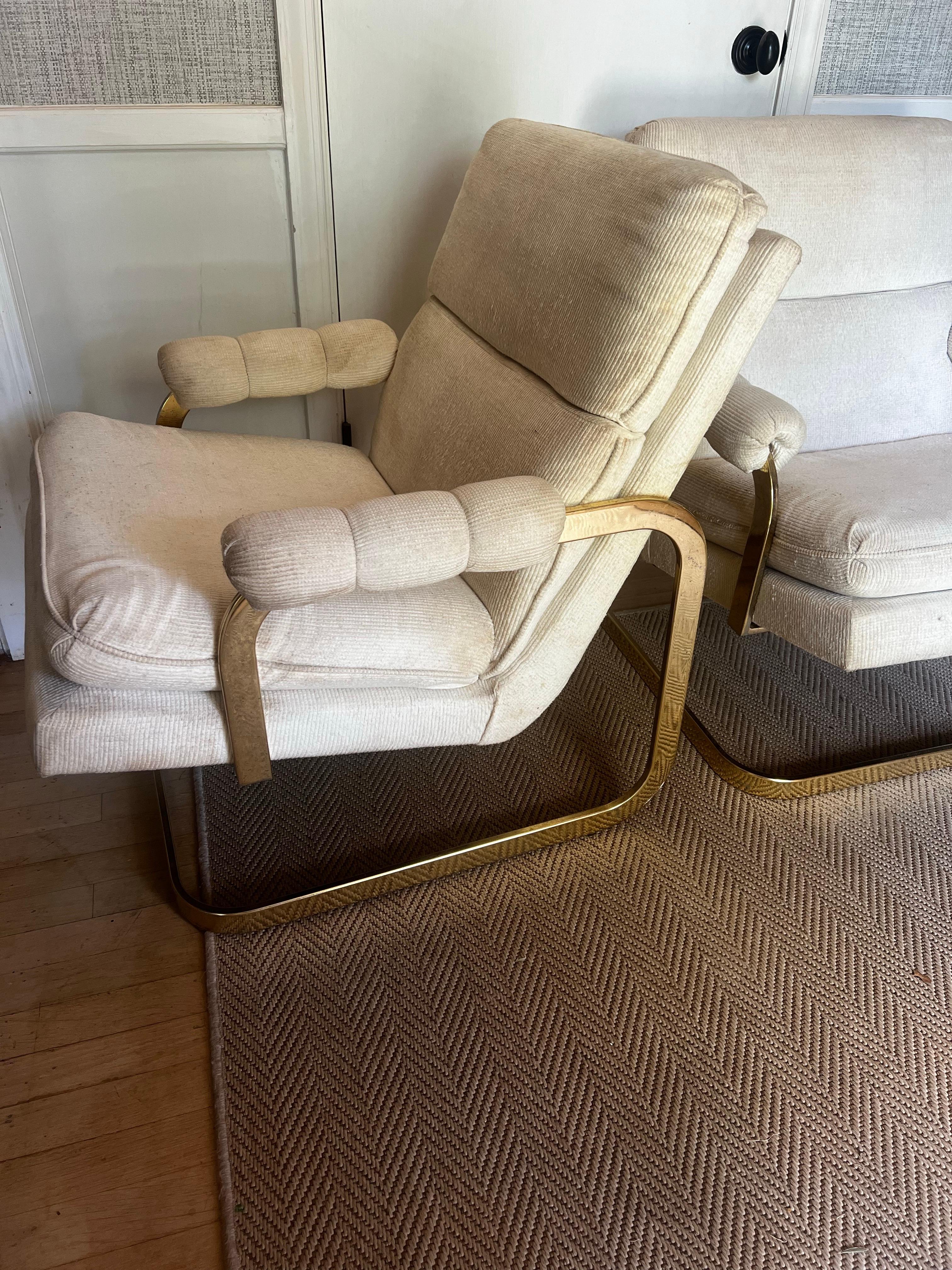 20ième siècle Paire de fauteuils de salon de style Milo Baughman en vente