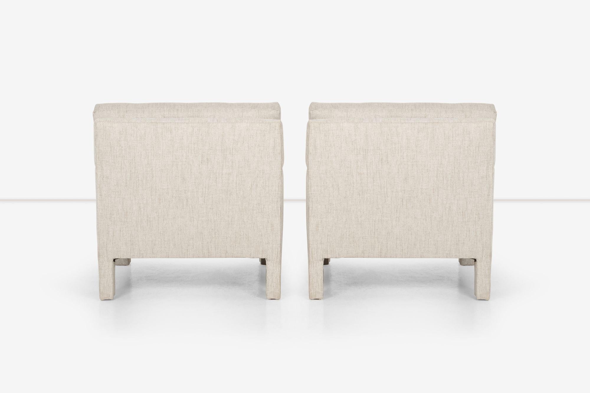 Coton Paire de fauteuils de salon de style Milo Baughman en vente