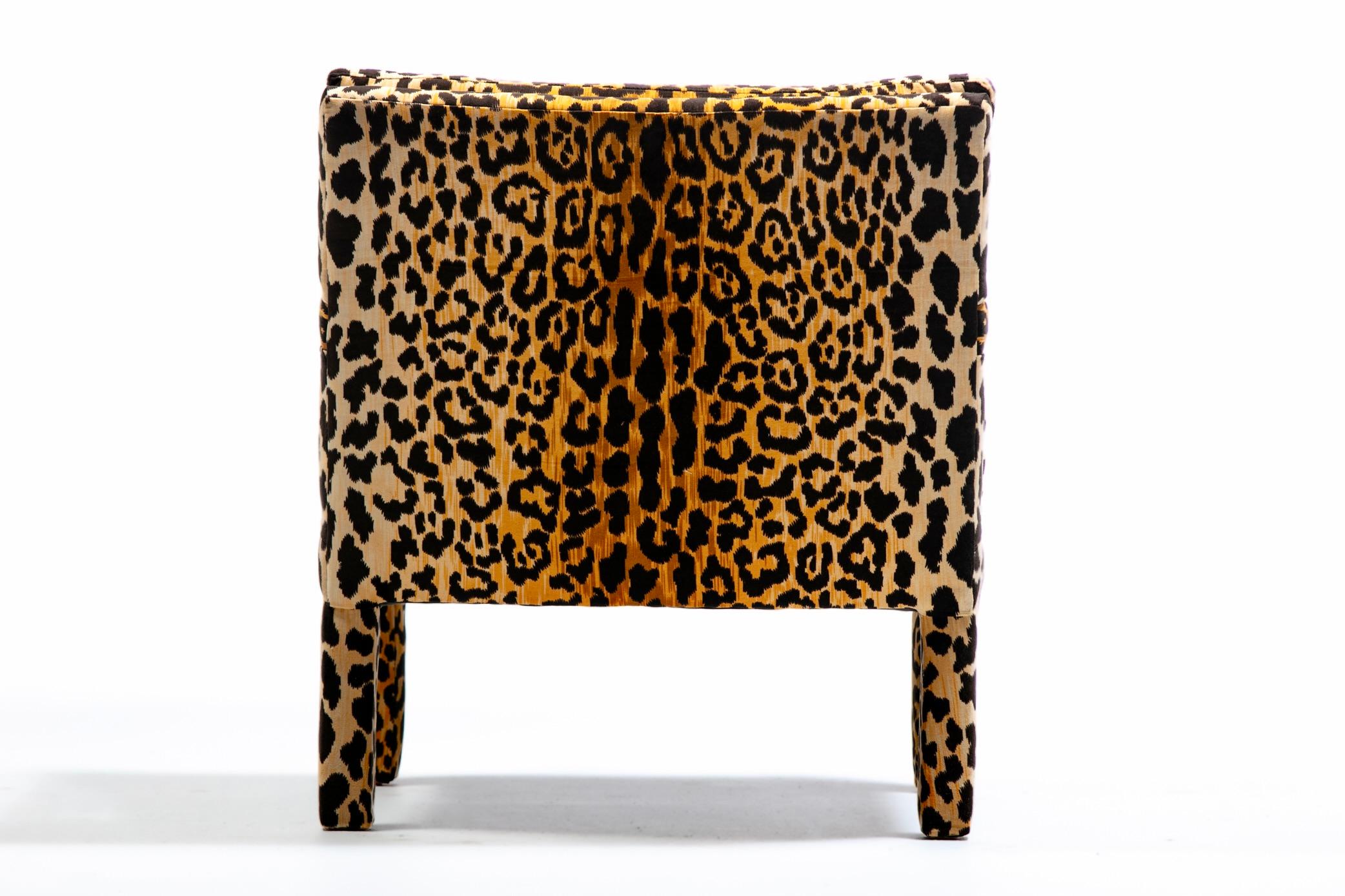 Coppia di sedie Parsons in velluto leopardato del 1970, in stile Milo Baughman. in vendita 2