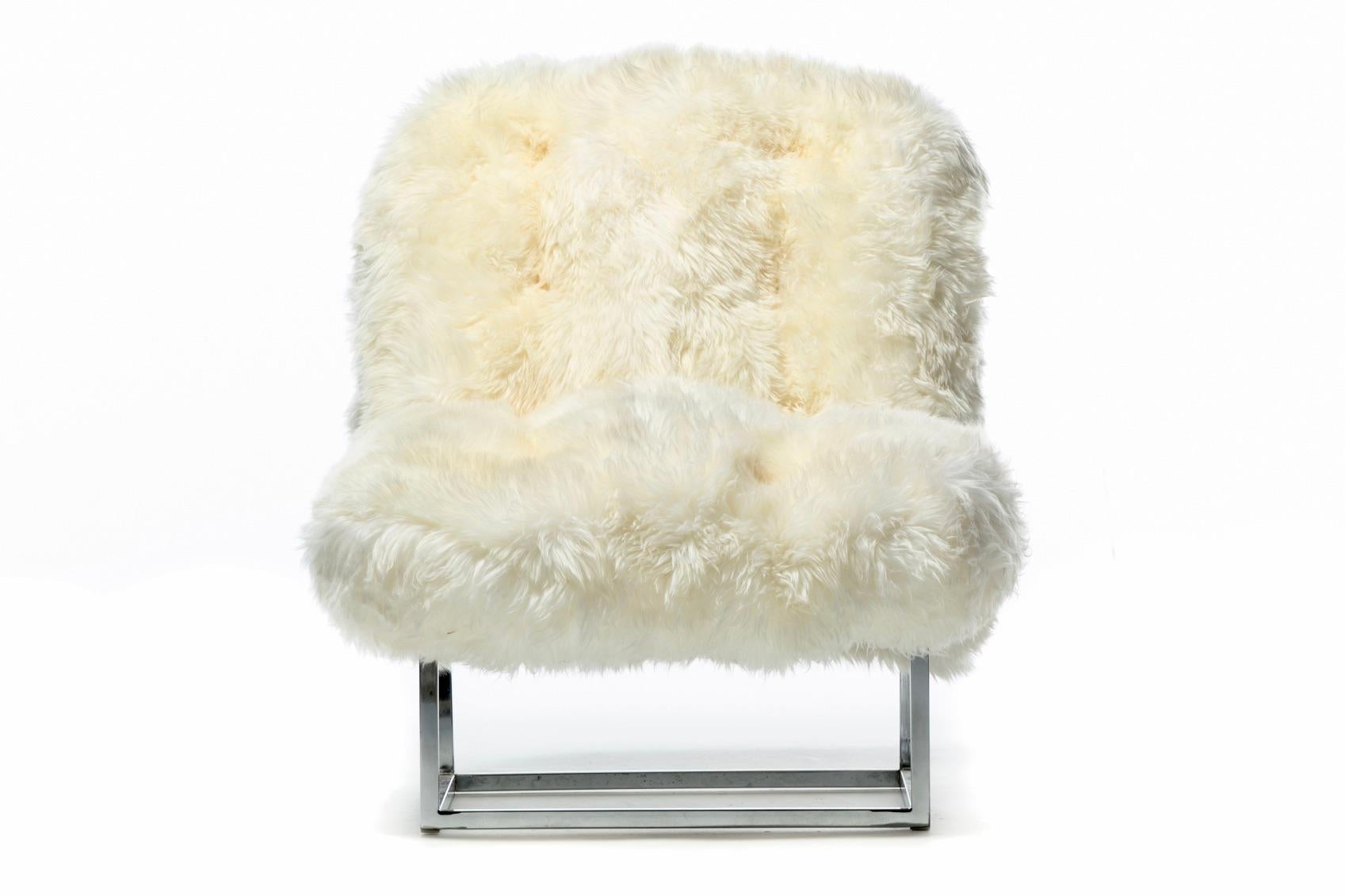 Mid-Century Modern Pair of Milo Baughman Style Sheepskin & Chrome Slipper Chairs c. 1970s For Sale