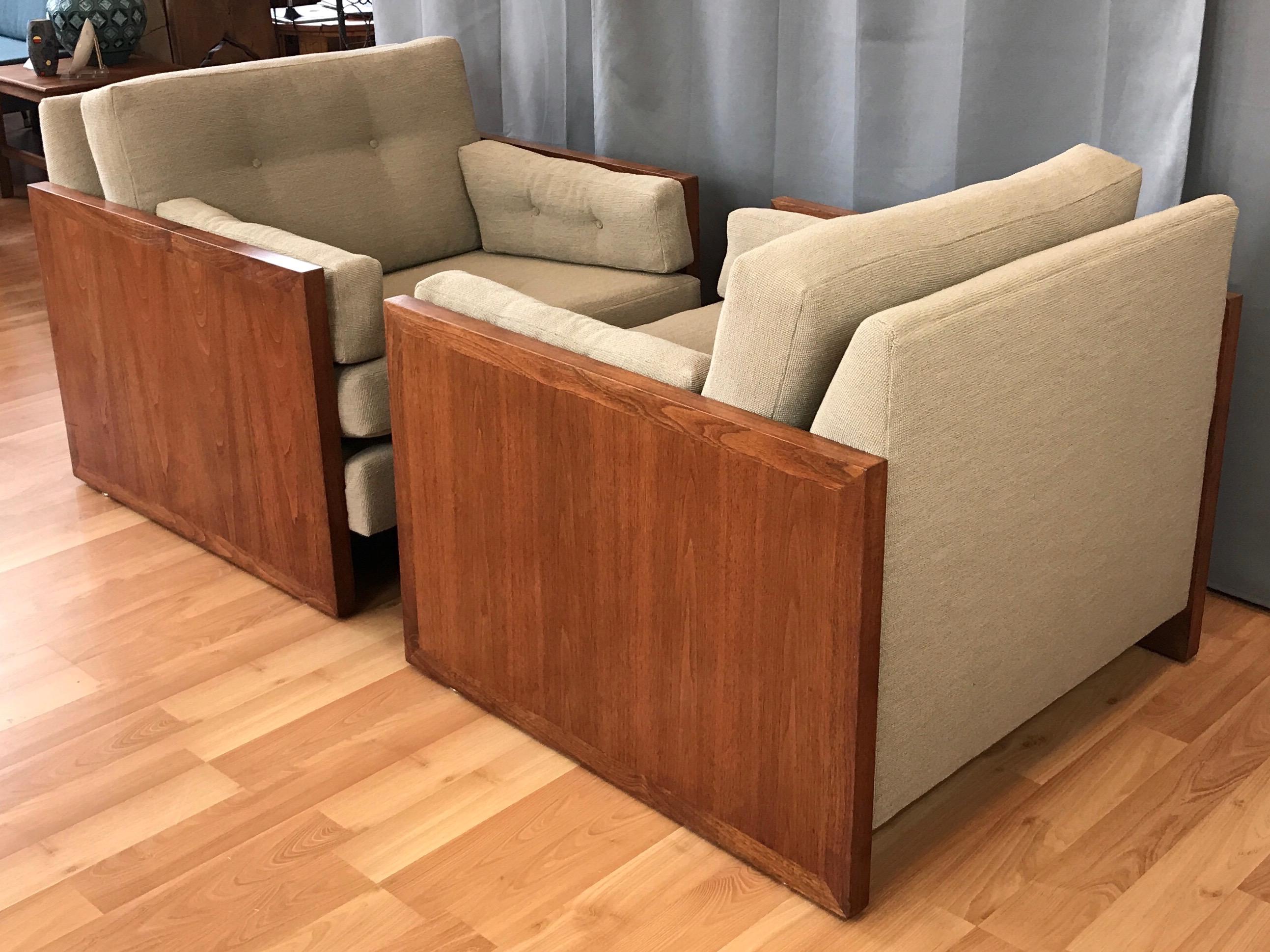 Pair of Milo Baughman-Style Walnut Cube Lounge Chairs 2