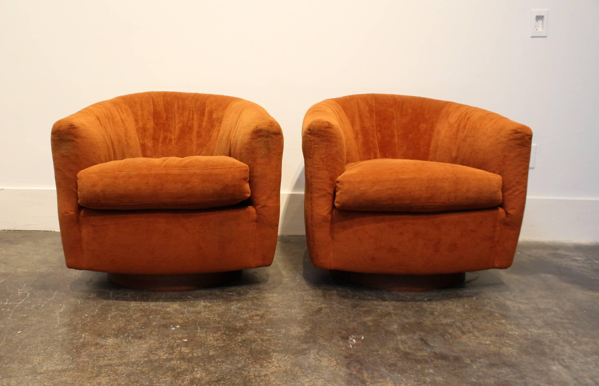 American Pair of Milo Baughman Swivel and Tilt Tub Chairs For Sale