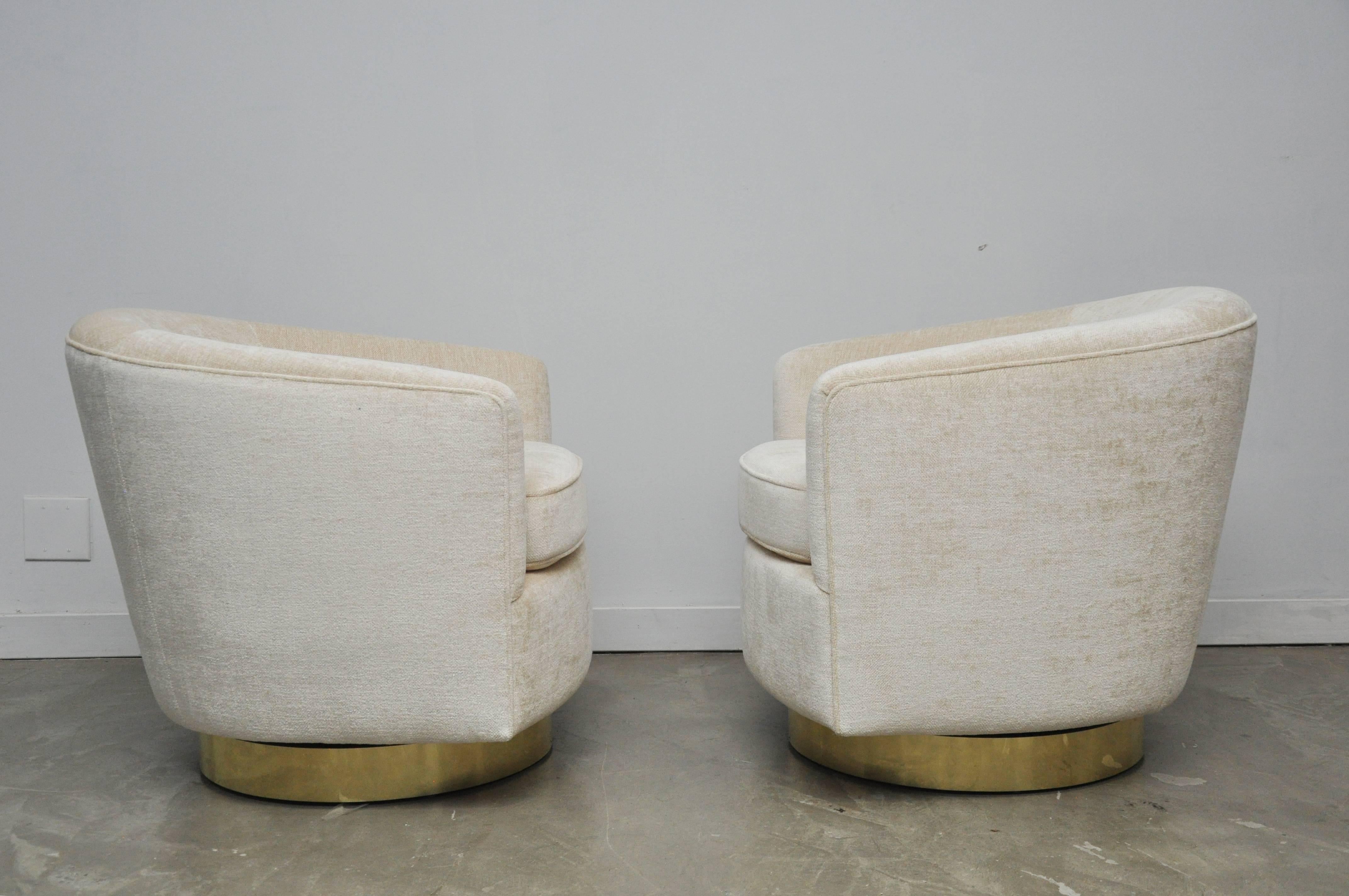 Pair of Milo Baughman Swivel Chairs on Brass Bases 2