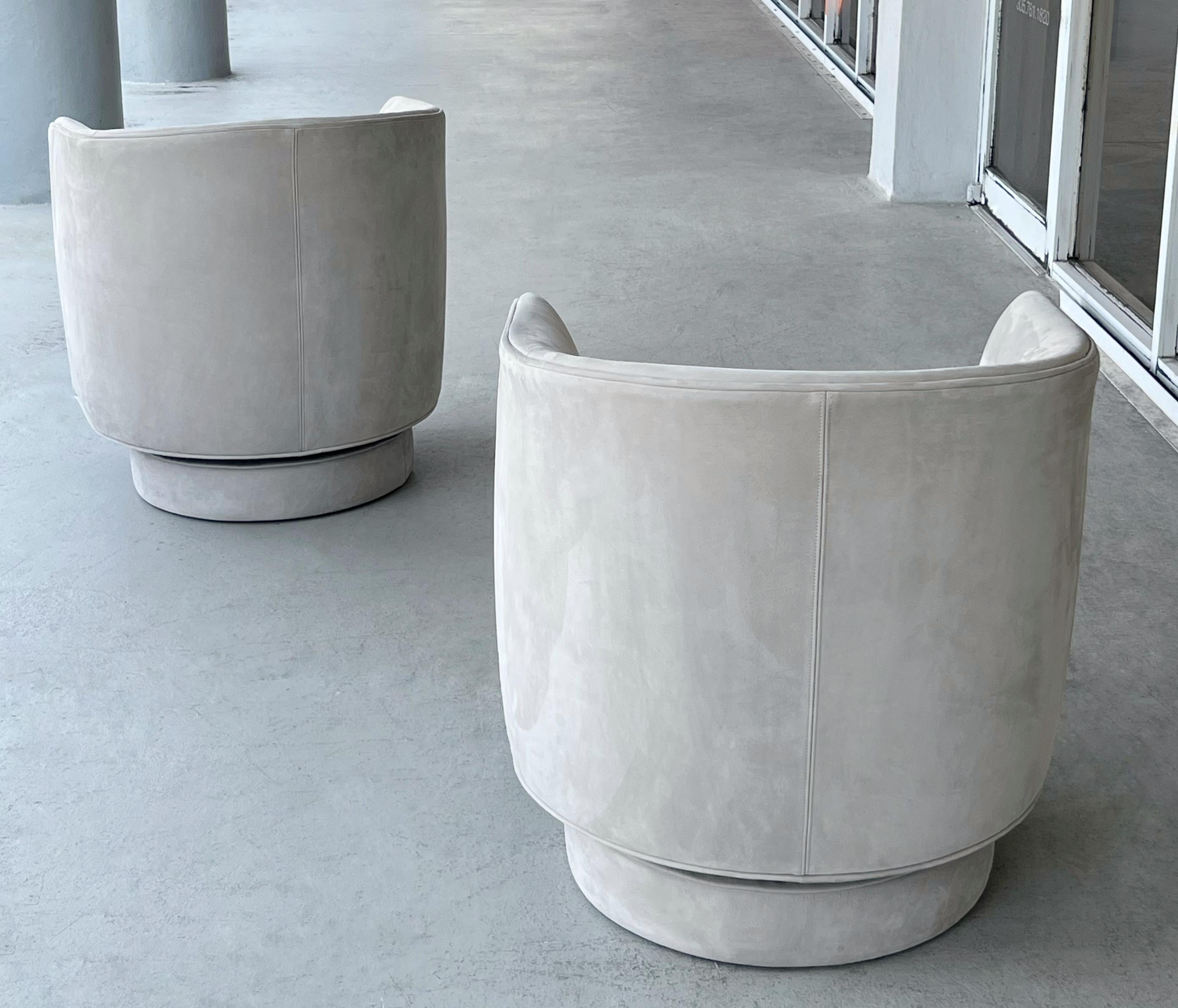 Contemporary Pair of Milo Baughman  Swivel Chairs Thayer Coggin  Nubuck Leather For Sale