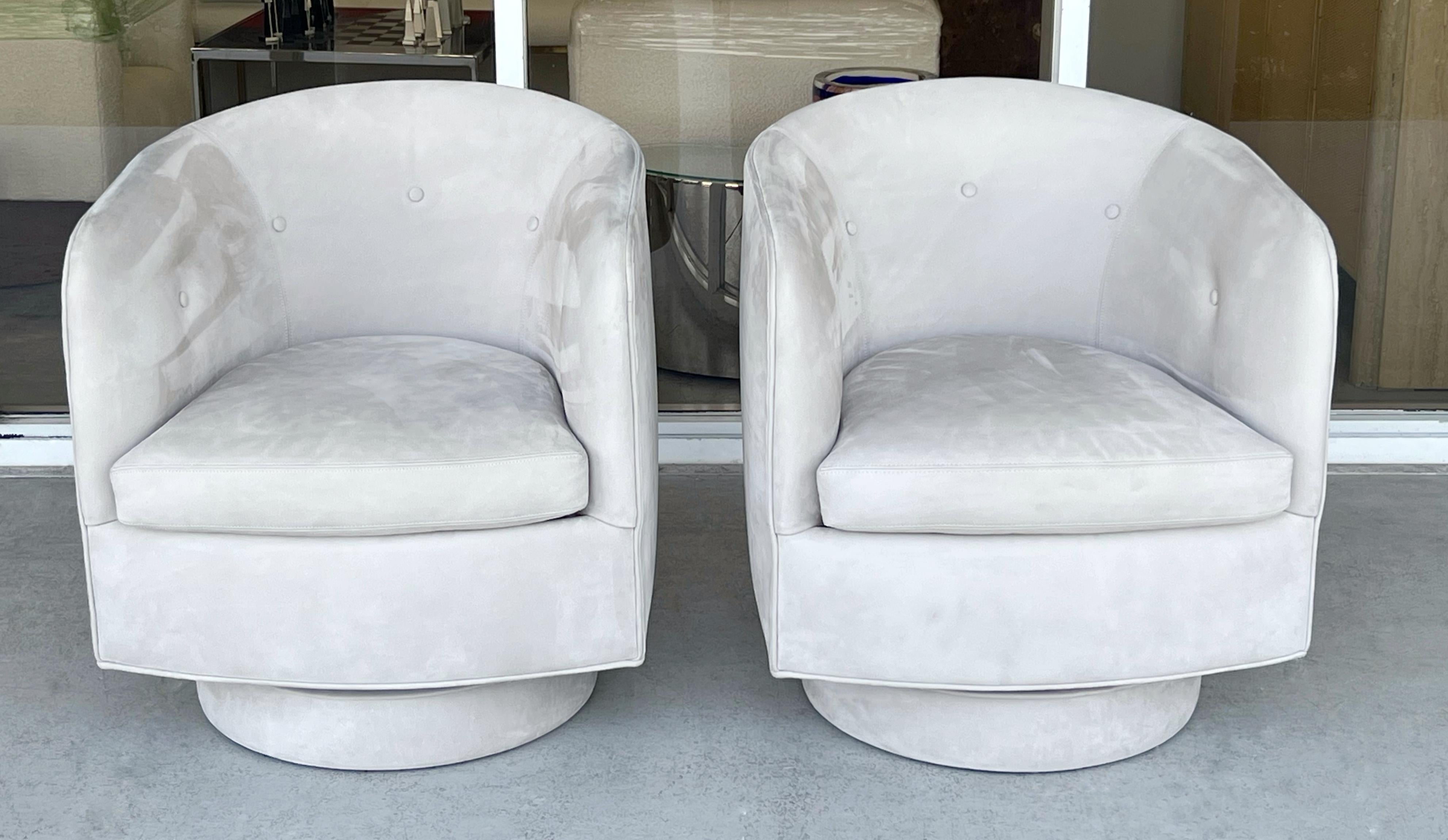 Pair of Milo Baughman  Swivel Chairs Thayer Coggin  Nubuck Leather For Sale 1