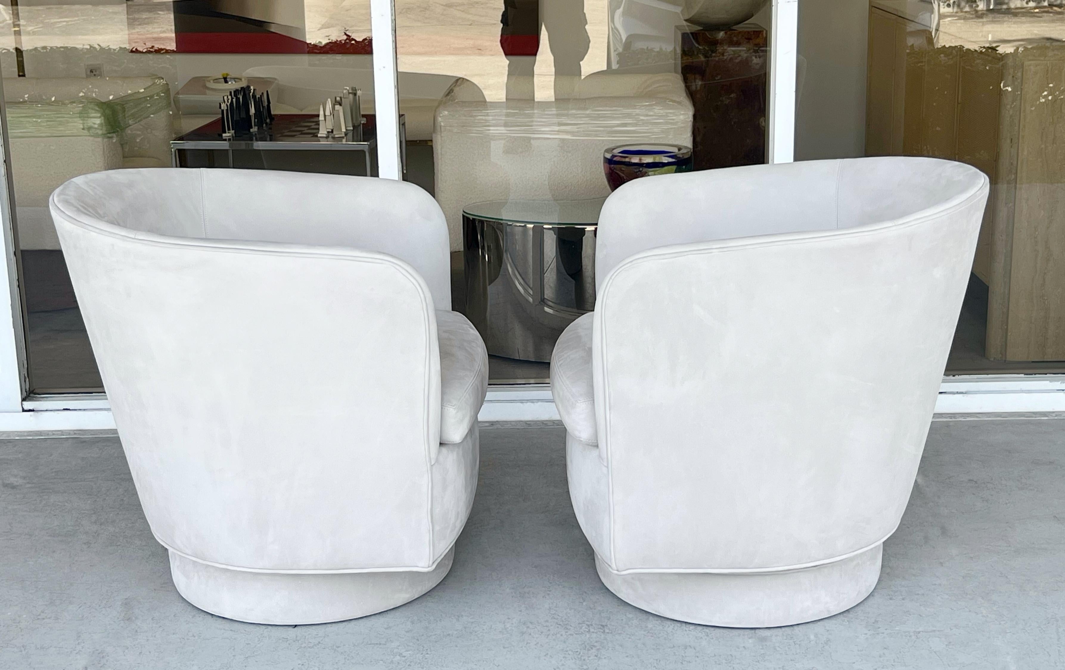 Pair of Milo Baughman  Swivel Chairs Thayer Coggin  Nubuck Leather For Sale 2