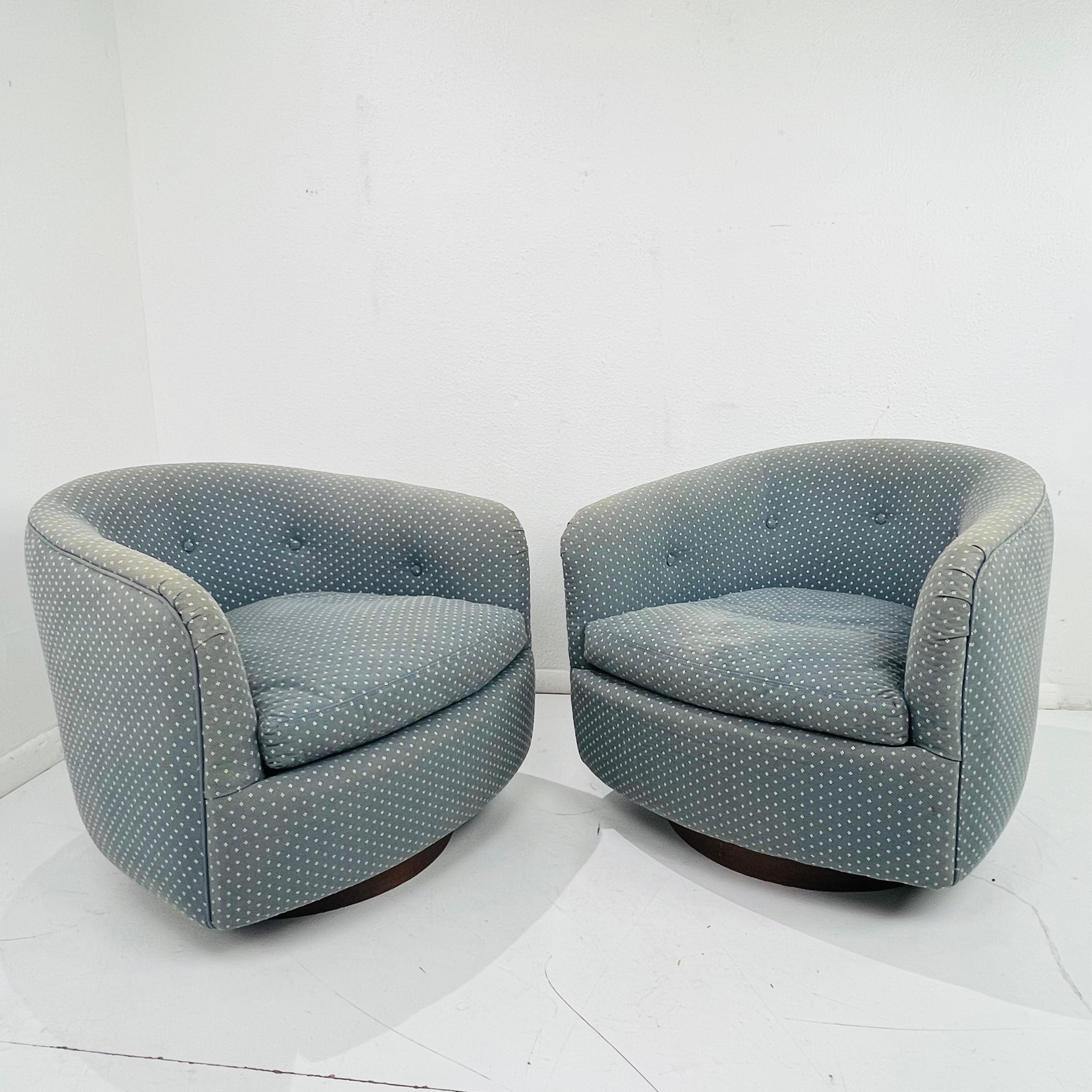 Pair of Milo Baughman Swivel / Tilt Chairs on Walnut Plinth Bases 4