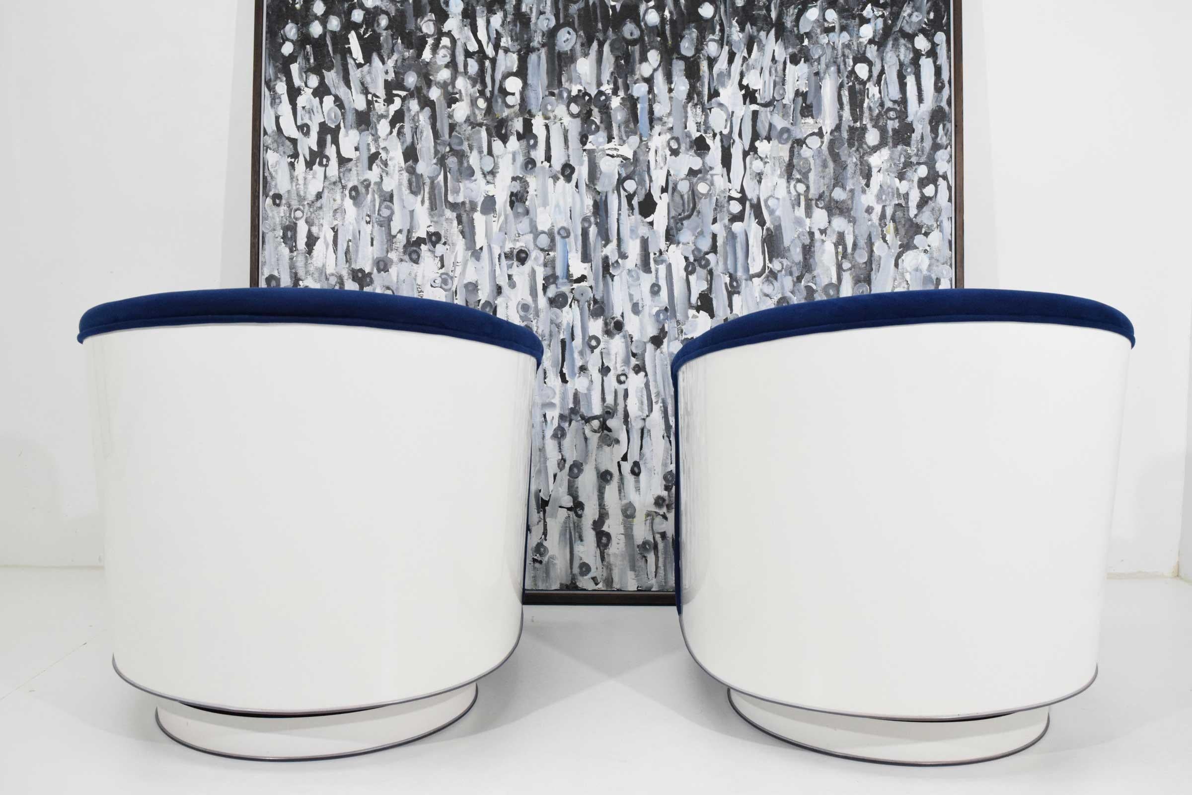 Mid-Century Modern Pair of Milo Baughman Tilt/Swivel Lounge Chairs in Blue with White Lacquer