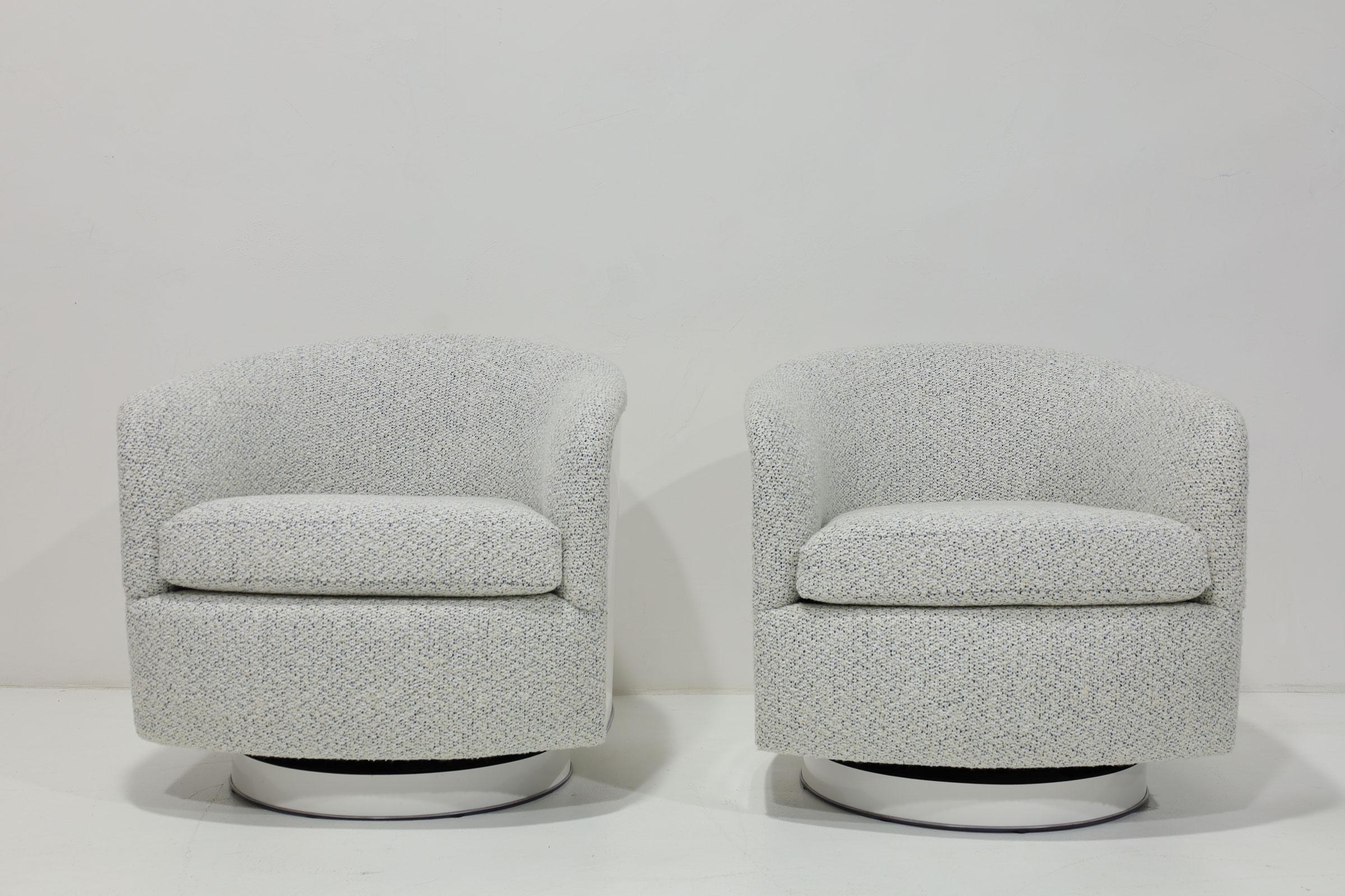 Pair of Milo Baughman Tilt/Swivel Lounge Chairs Kelly Wearstler Boucle' For Sale 3
