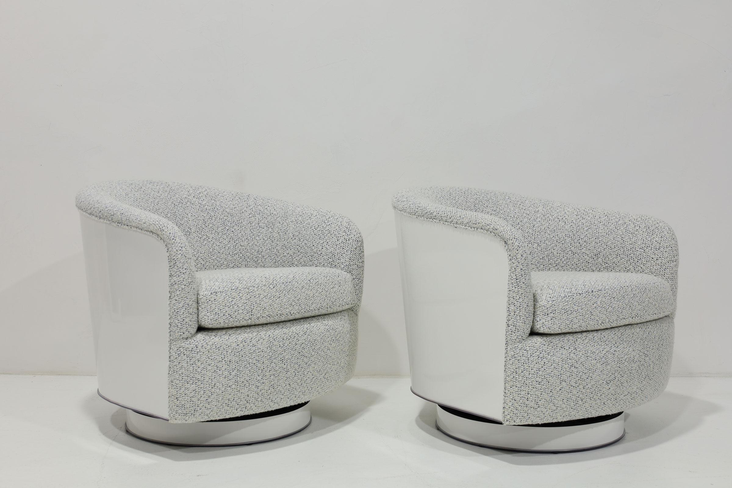 Pair of Milo Baughman Tilt/Swivel Lounge Chairs Kelly Wearstler Boucle' For Sale 2