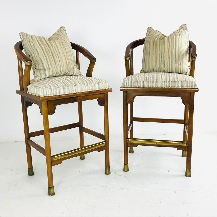Pair of Ming Barstools In Good Condition In Dallas, TX