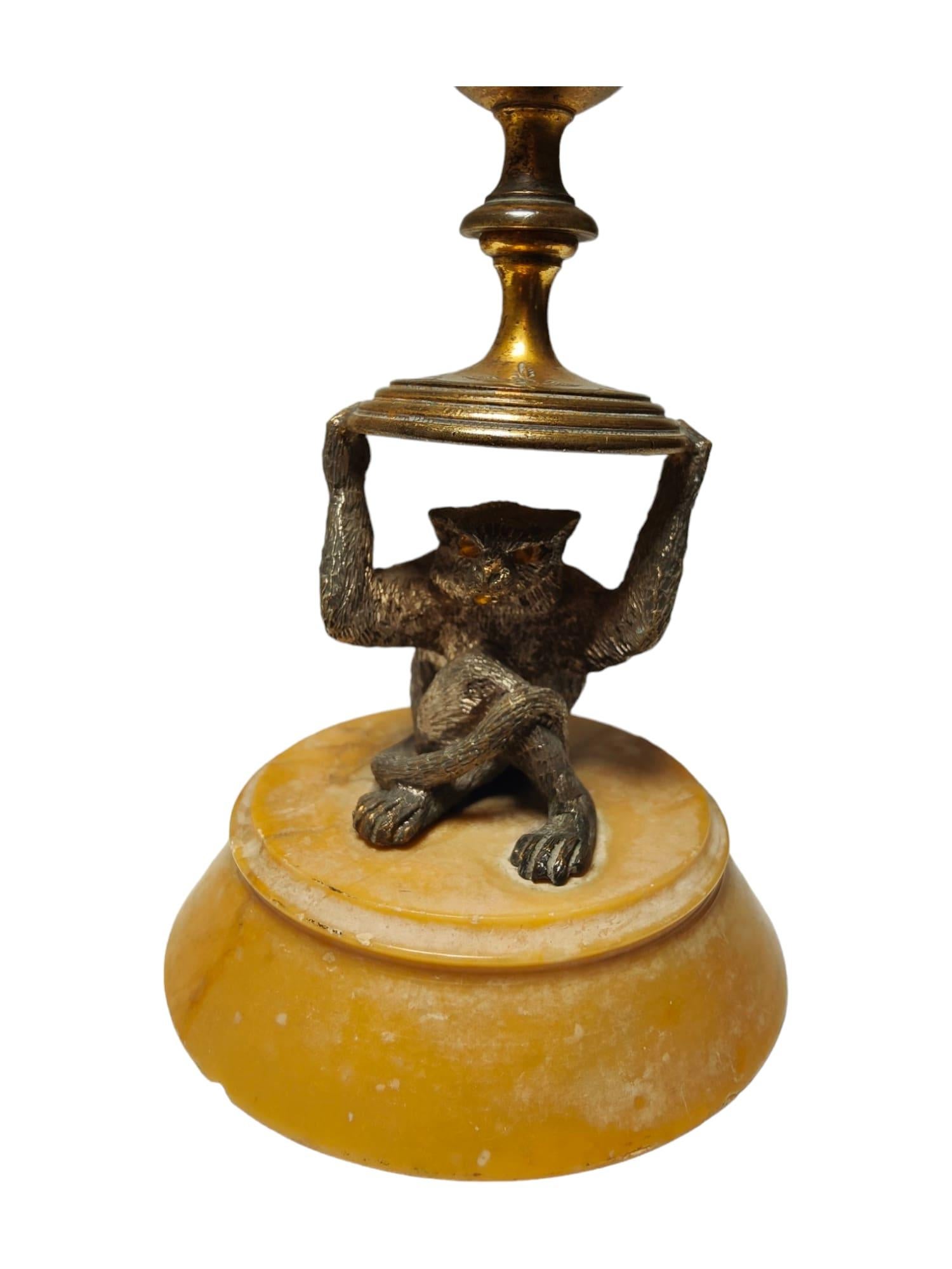 Pair of Miniature Monkey Candlesticks from the 19th Century In Good Condition For Sale In Madrid, ES