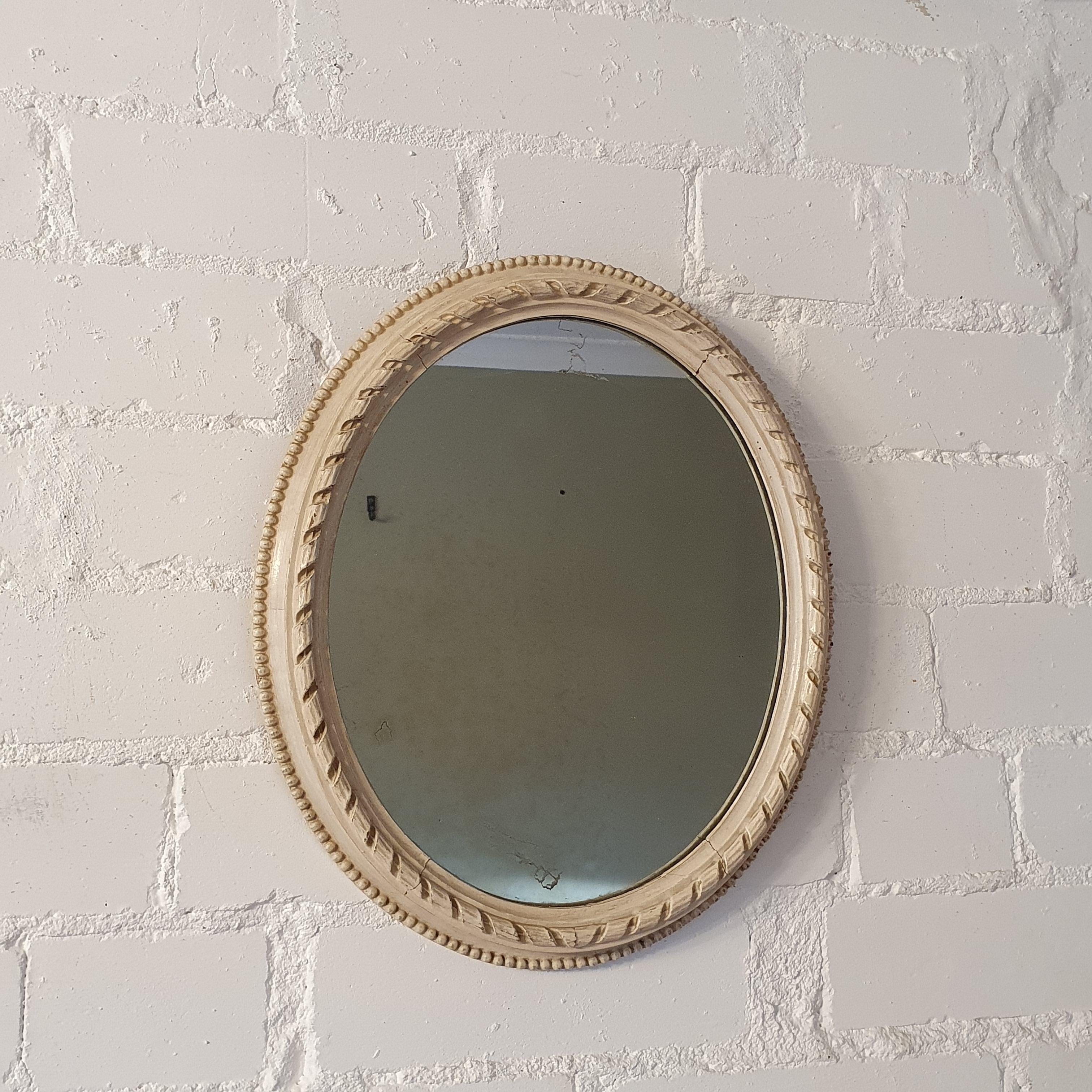 Victorian Pair of Miniature Oval Mirrors For Sale