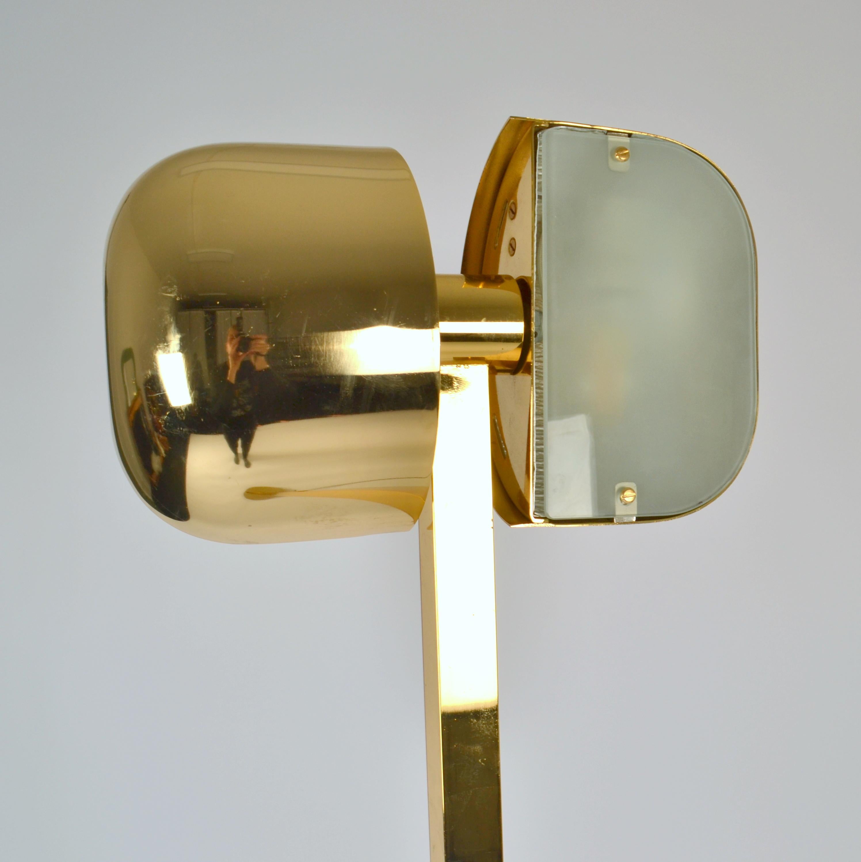 Lampadaires minimalistes avec abat-jours pivotants articulés en vente 1