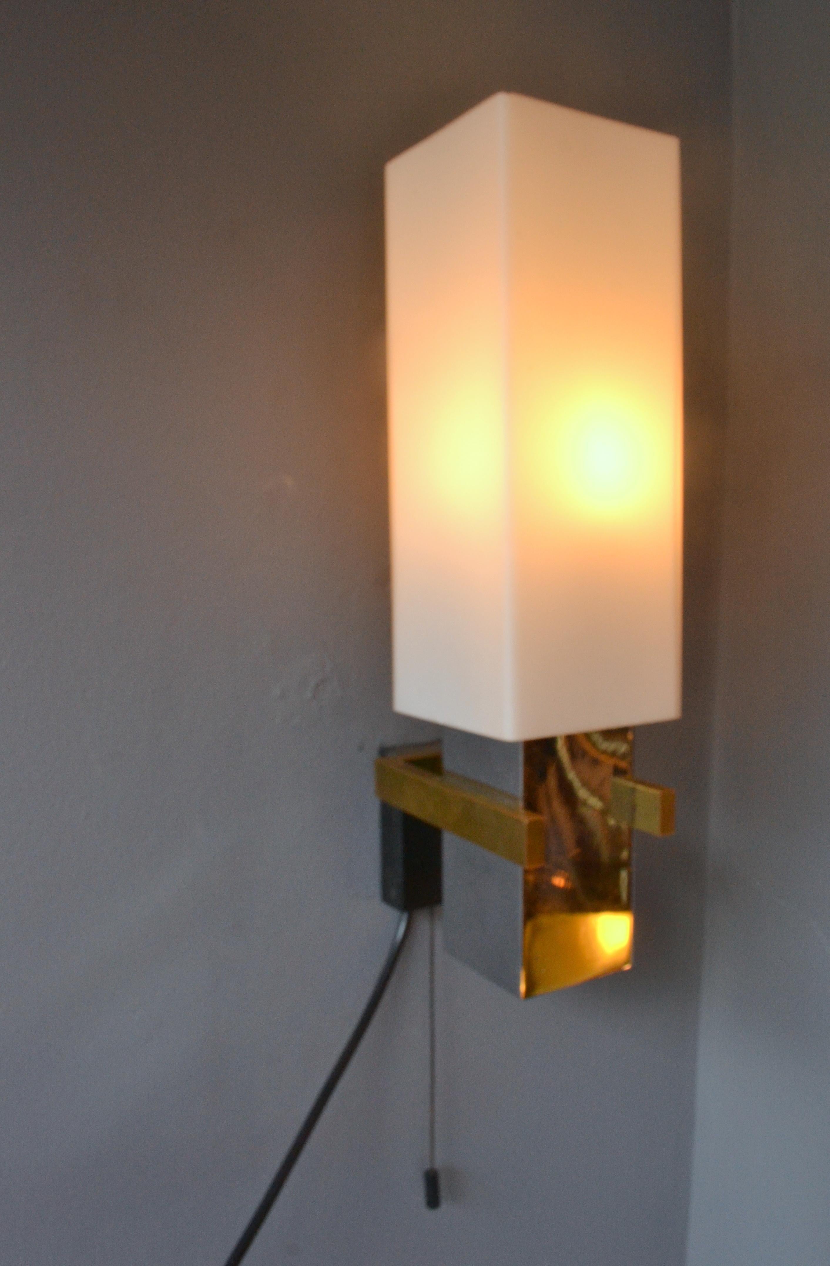 Mid-20th Century Pair of Square Opaline Glass Wall Lights Italian 1960's For Sale