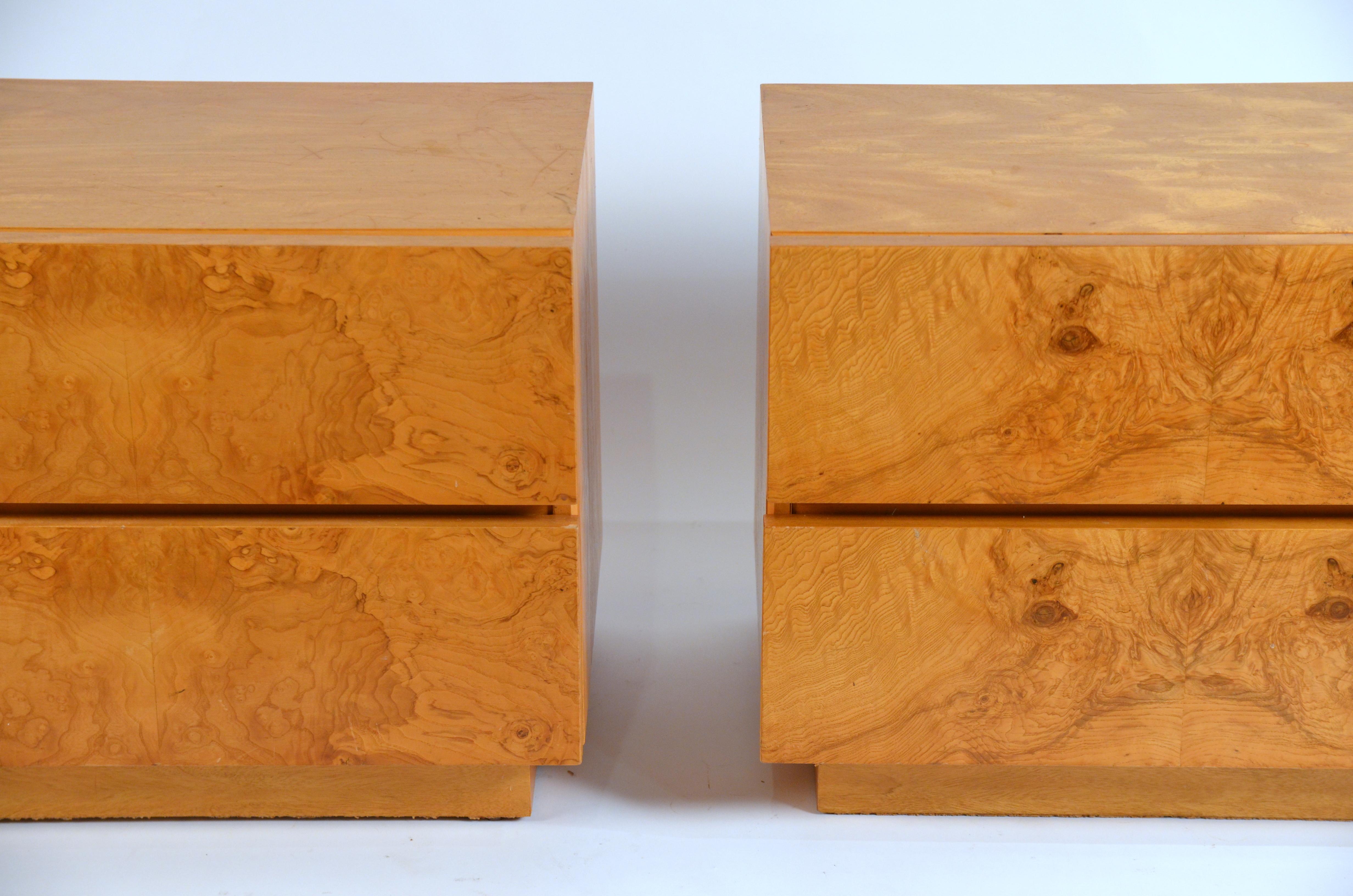Paire de tables de nuit minimalistes 'Amboine' en Wood Wood par Design Frères Neuf - En vente à Los Angeles, CA
