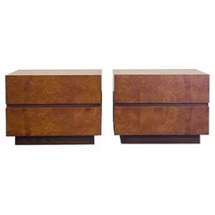 Paire de tables de nuit minimalistes en bois de roncemboine «mboine » de Design Frres