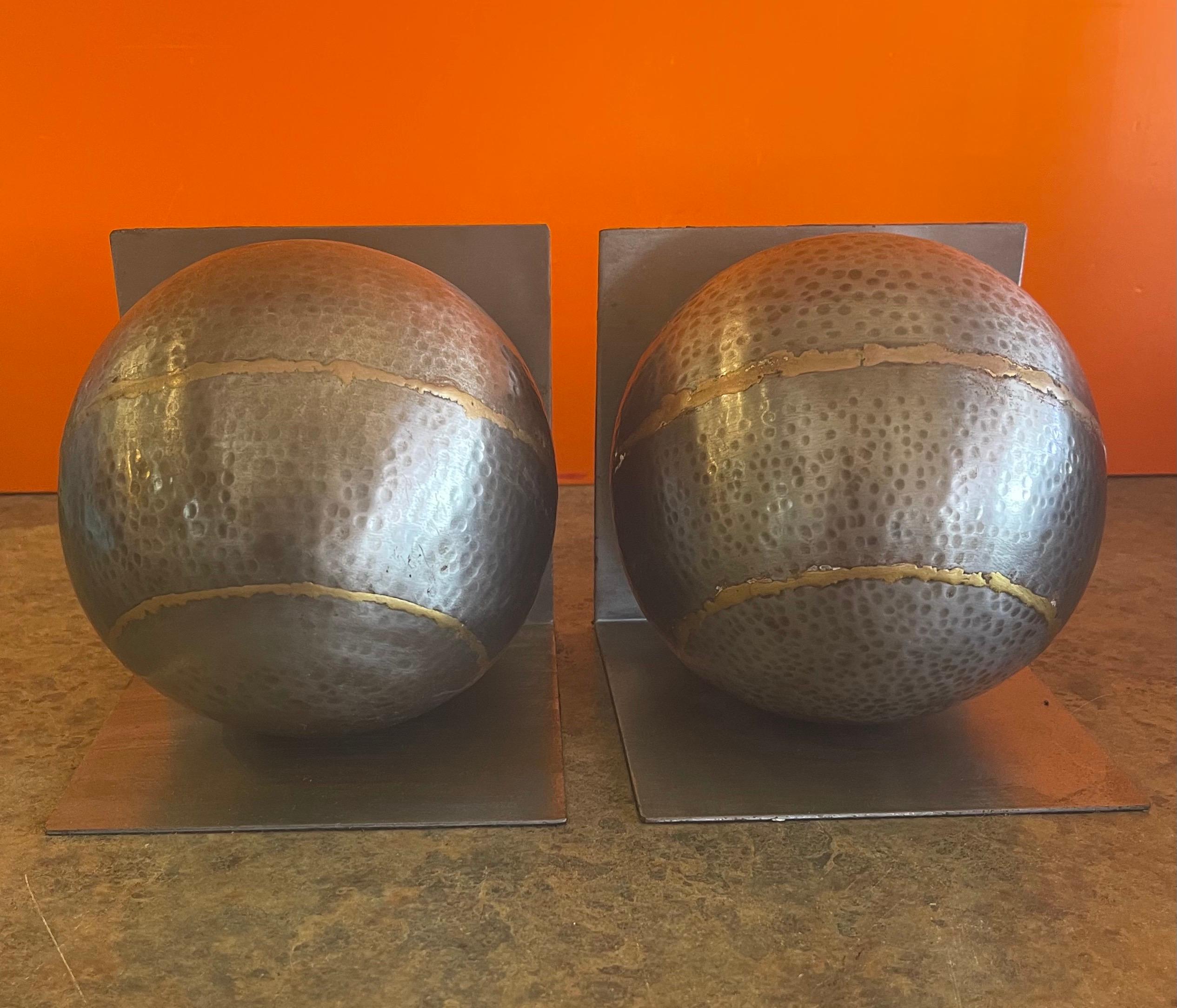 Pair of Minimalist Bookends in Zinc and Brass by Arterriors In Good Condition In San Diego, CA