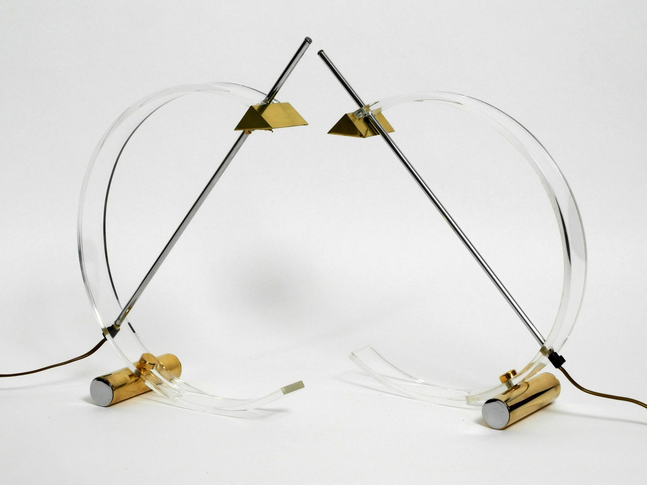 Pair of Minimalist Design Postmodern Plexiglass Halogen Table Lamps from France 7