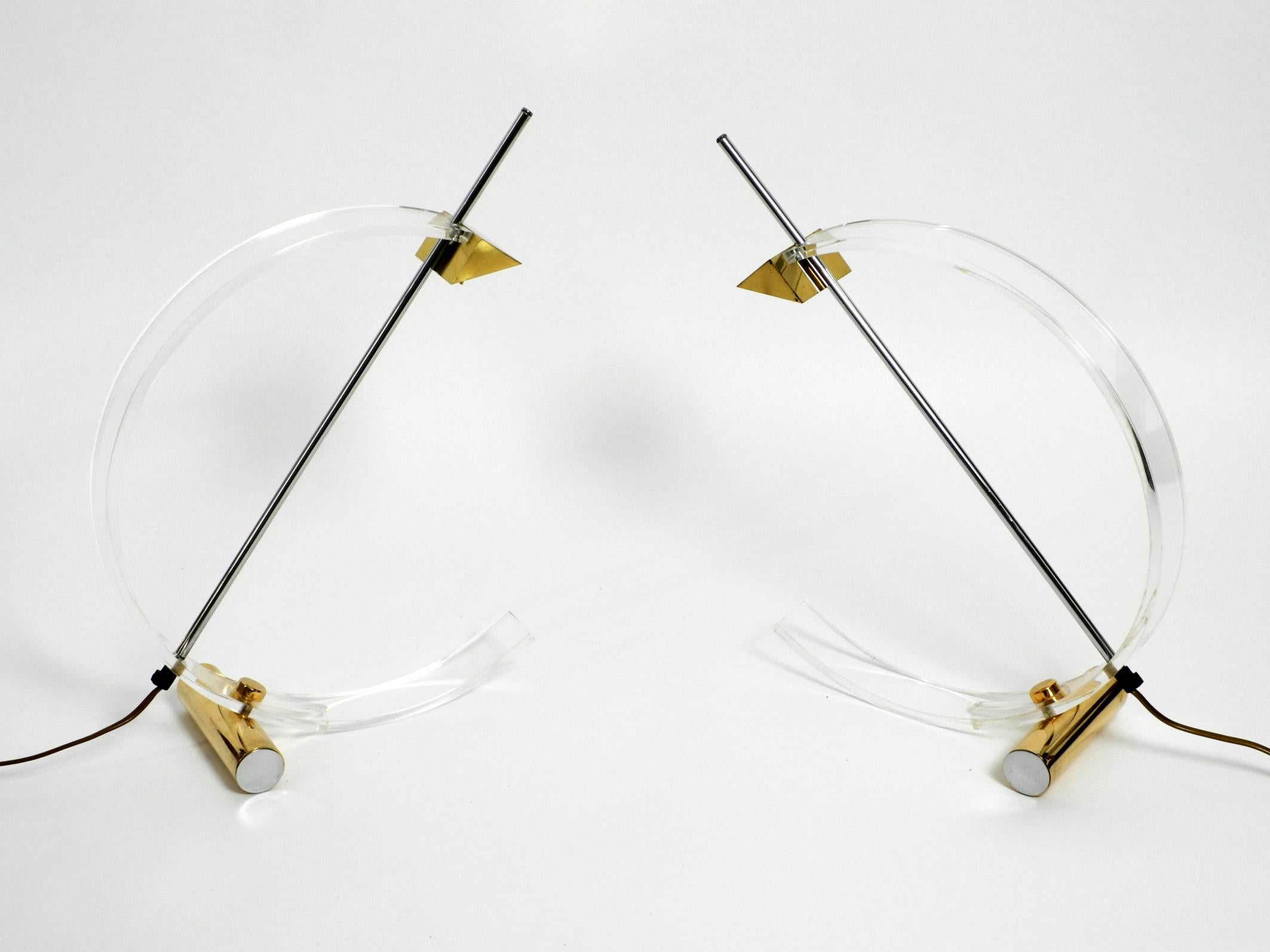 Pair of Minimalist Design Postmodern Plexiglass Halogen Table Lamps from France 8