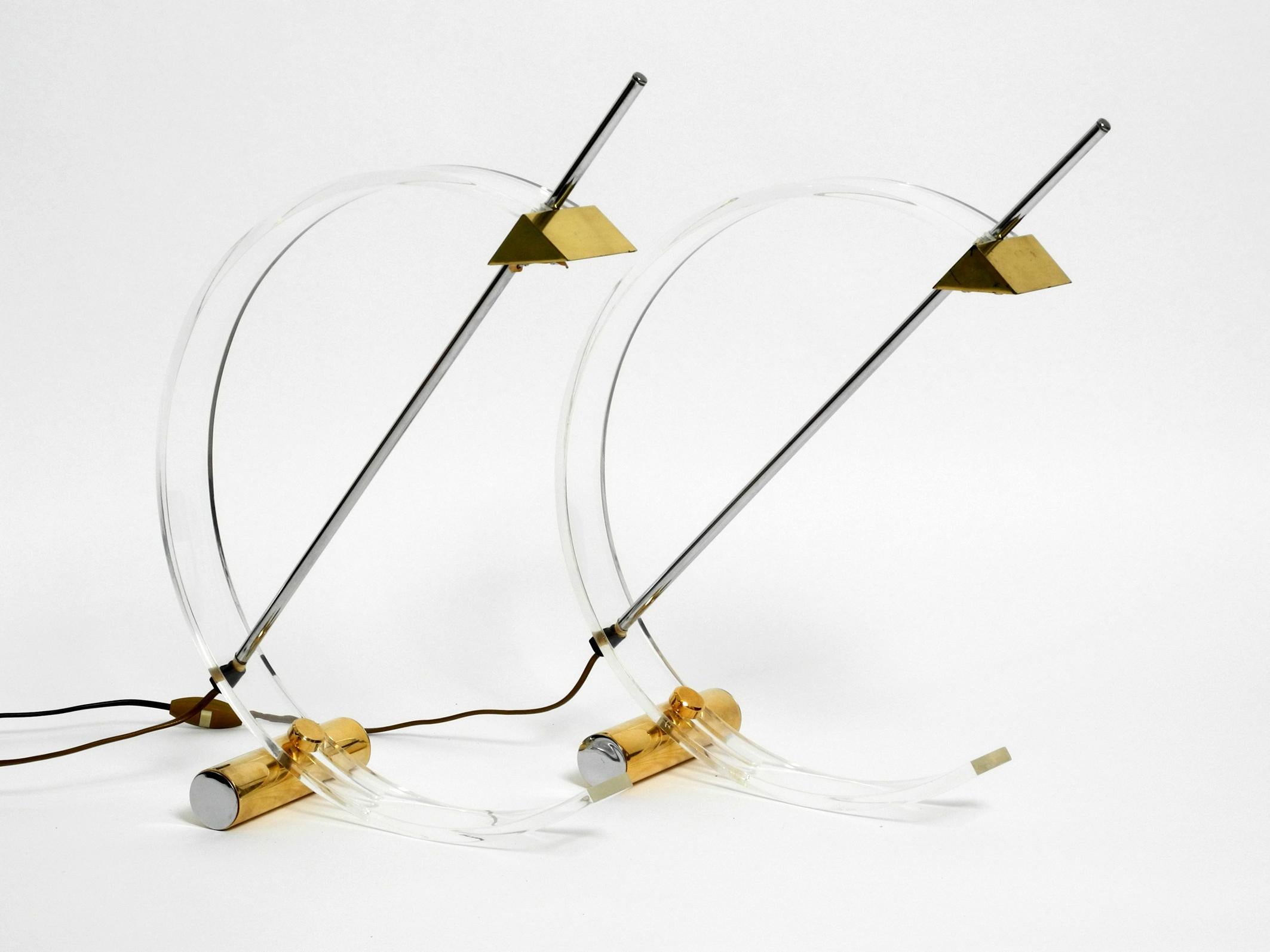 Post-Modern Pair of Minimalist Design Postmodern Plexiglass Halogen Table Lamps from France