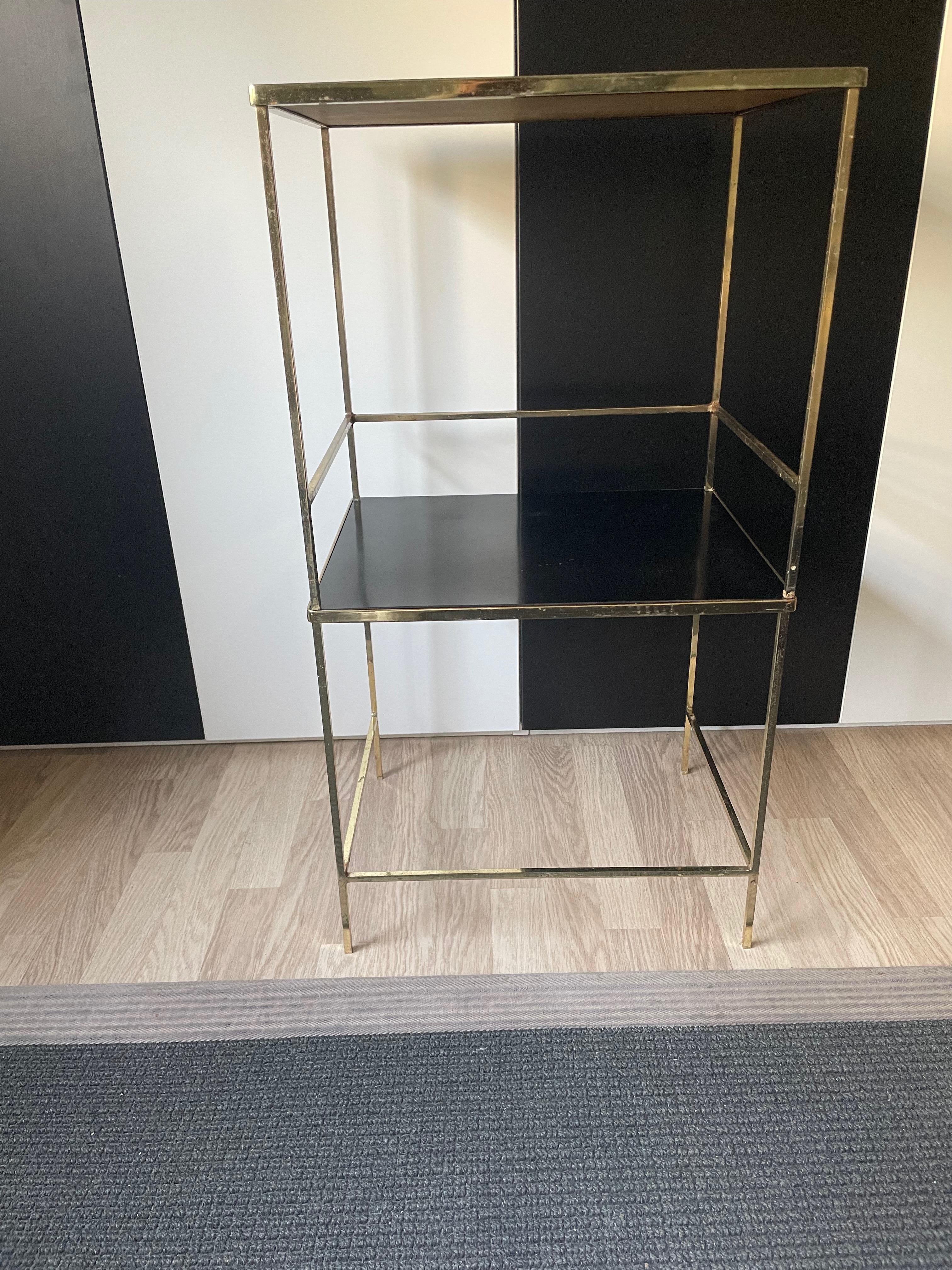 Pair of Minimalist Gilt Side Tables with Black Formica Tops, France, 1970 In Good Condition For Sale In Brussels, BE
