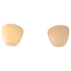 Paire de plafonniers minimalistes Gunnel Nyman en verre opale blanc, Idman, années 1950