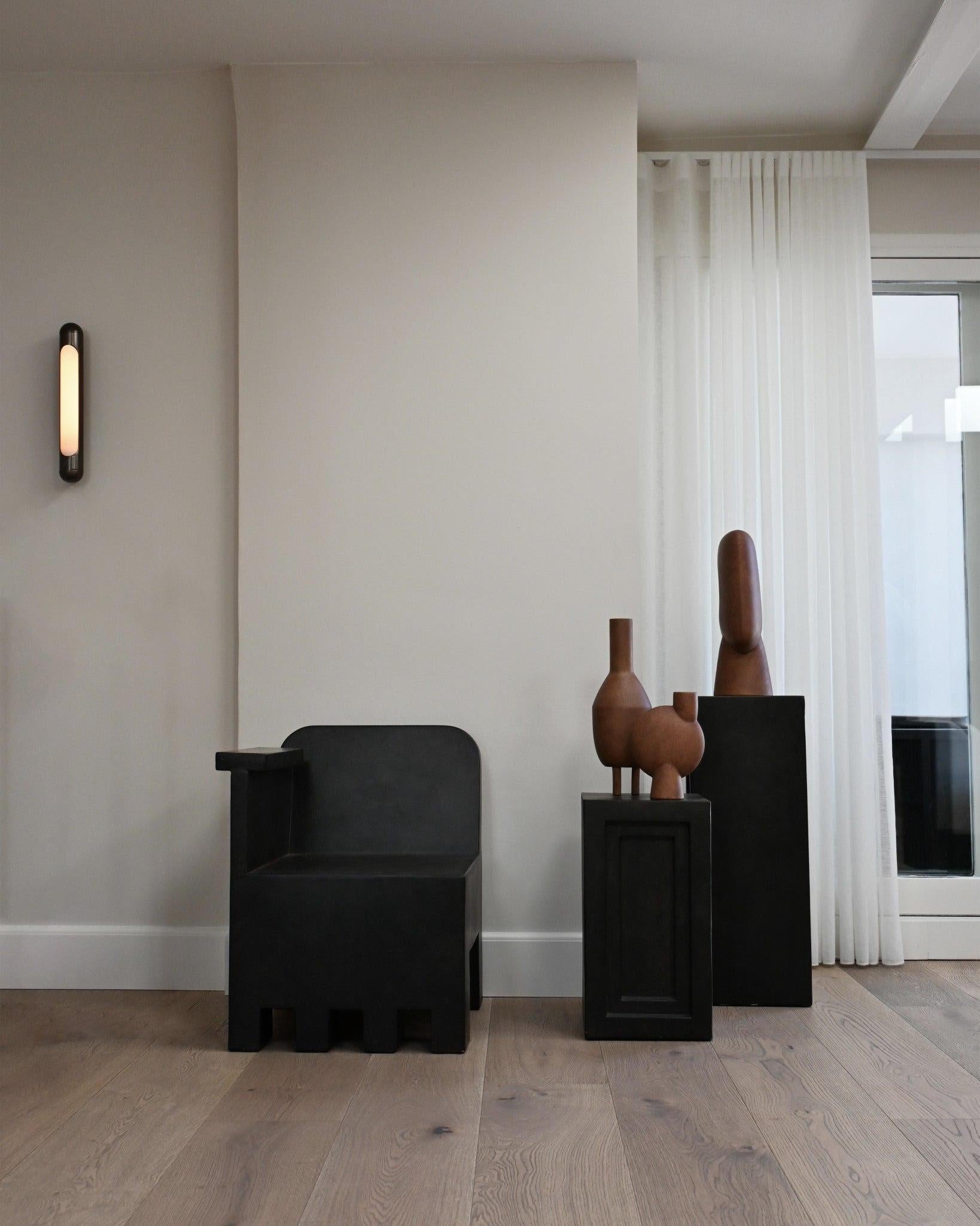Pareja de Sillones Minimalistas Kamodo, Color Café, Fibra de Hormigón. en Nuevo estado para la venta en Saint-Ouen, FR