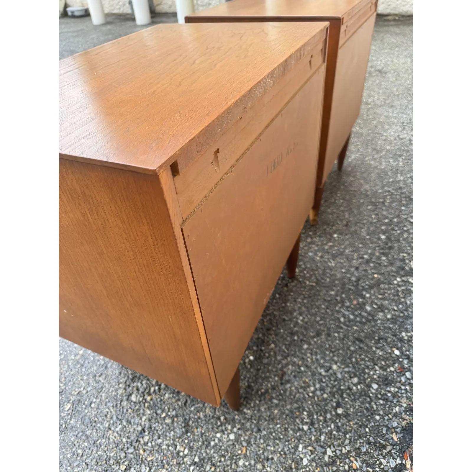 Pair of Minimalist Mid Century Modern Walnut Nightstands For Sale 6