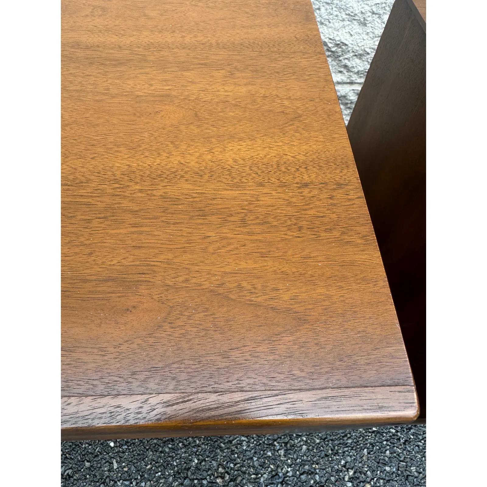 20th Century Pair of Minimalist Mid Century Modern Walnut Nightstands For Sale