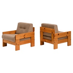 Pair of Minimalist Pine Lounge Chairs, Italy, 1970s