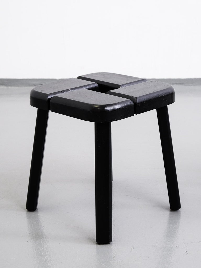 Mid-20th Century Pair of Minimalist Stools in Painted Solid Pine by Olof Ottelin, Finland, 1960s For Sale