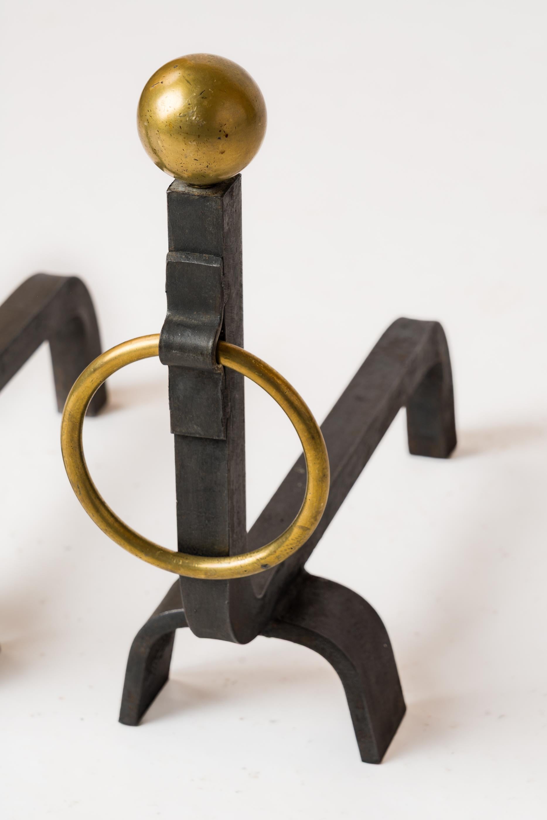 French Pair of Minimalist Wrought Iron Andirons with Polished Brass Hoop Handles - 1970 For Sale