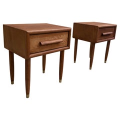 Pair of minimalistic Mid-Century Modern Nightstands – California Modern by Furni