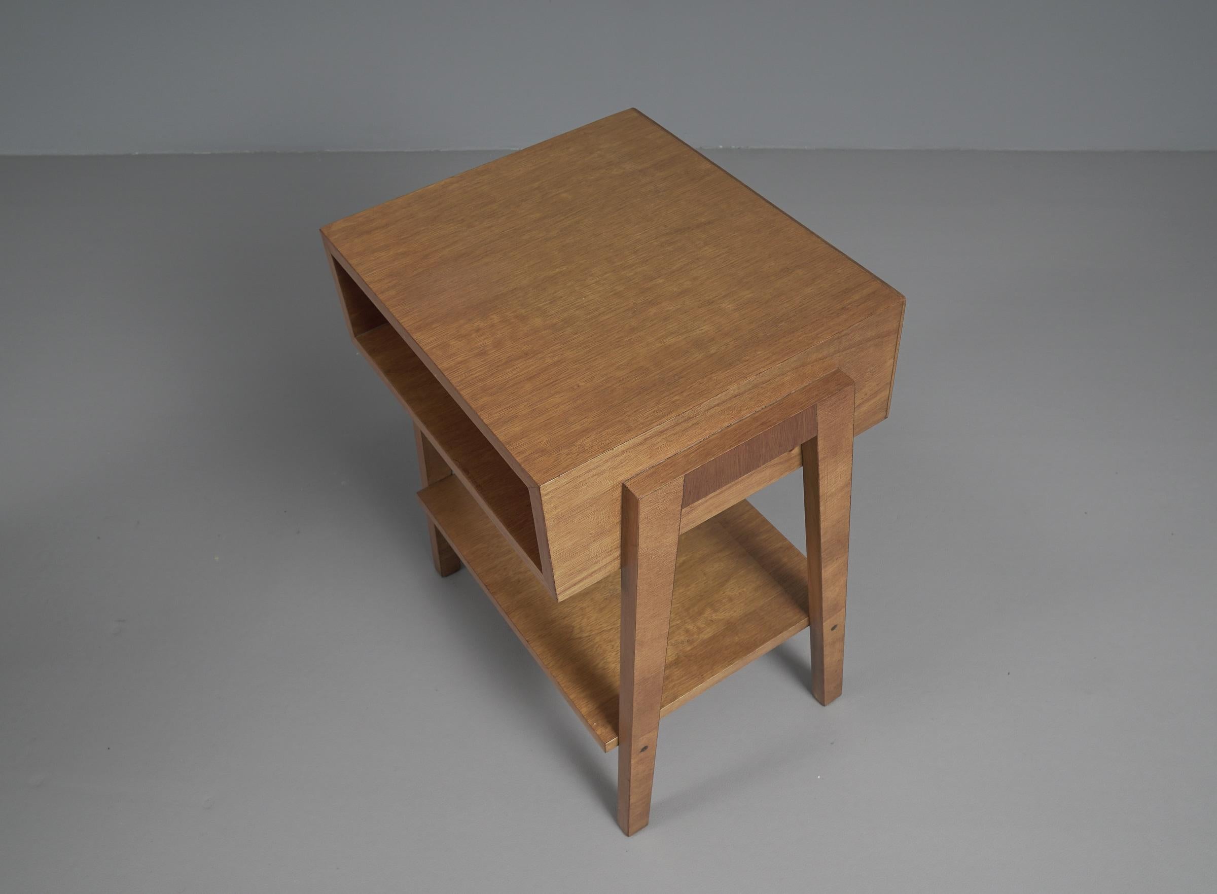  Pair of Minimalistic Mid-Century Modern Wooden Nightstands, Italy 1950s For Sale 5