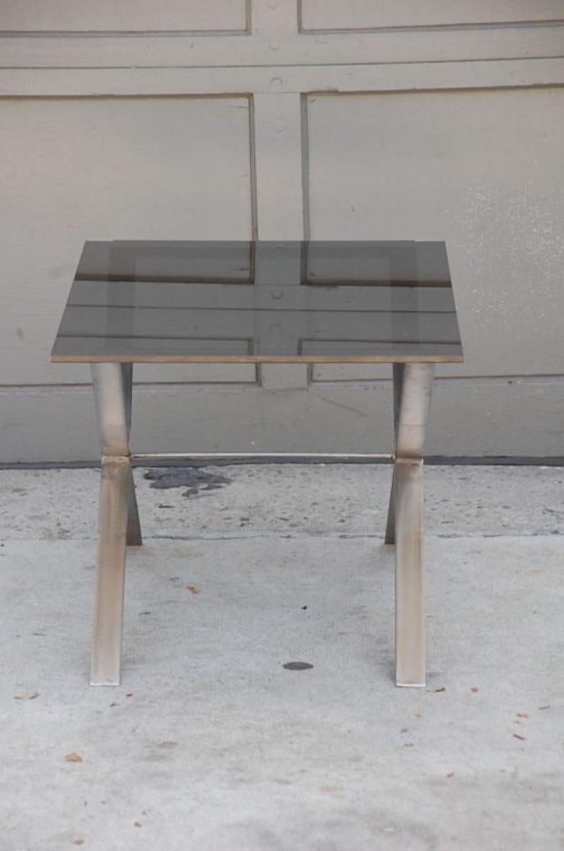 Pair of Minimalistic Stainless Steel and Glass Side Tables In Excellent Condition For Sale In Los Angeles, CA