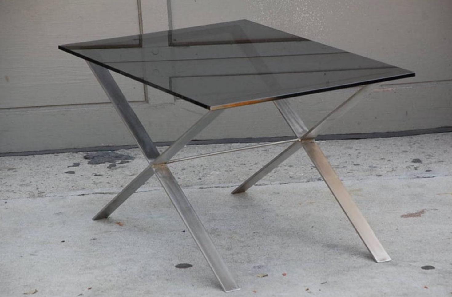 Pair of Minimalistic Stainless Steel and Glass Side Tables For Sale 3