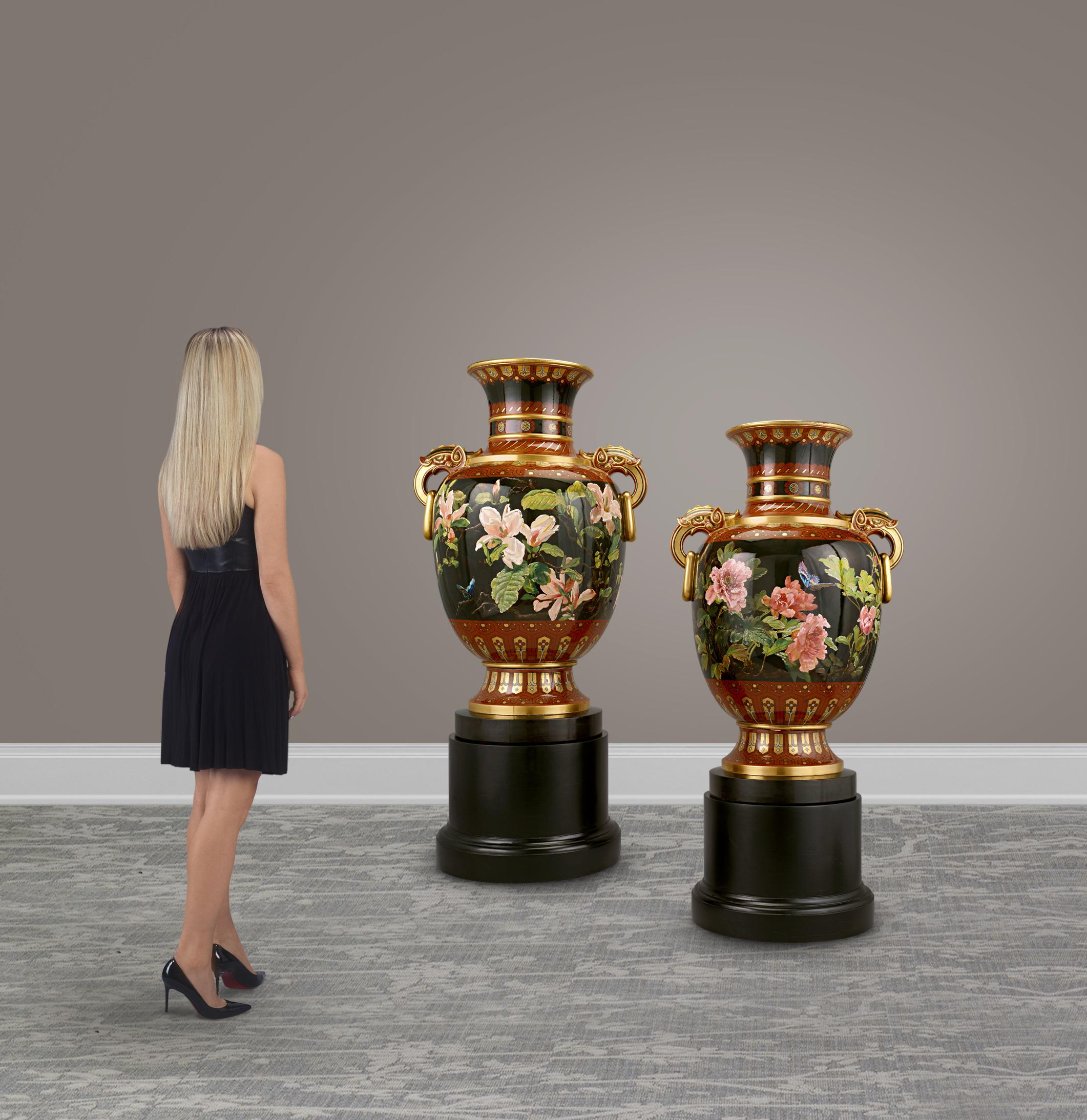 Paar Minton Ausstellungsvasen im Angebot 3