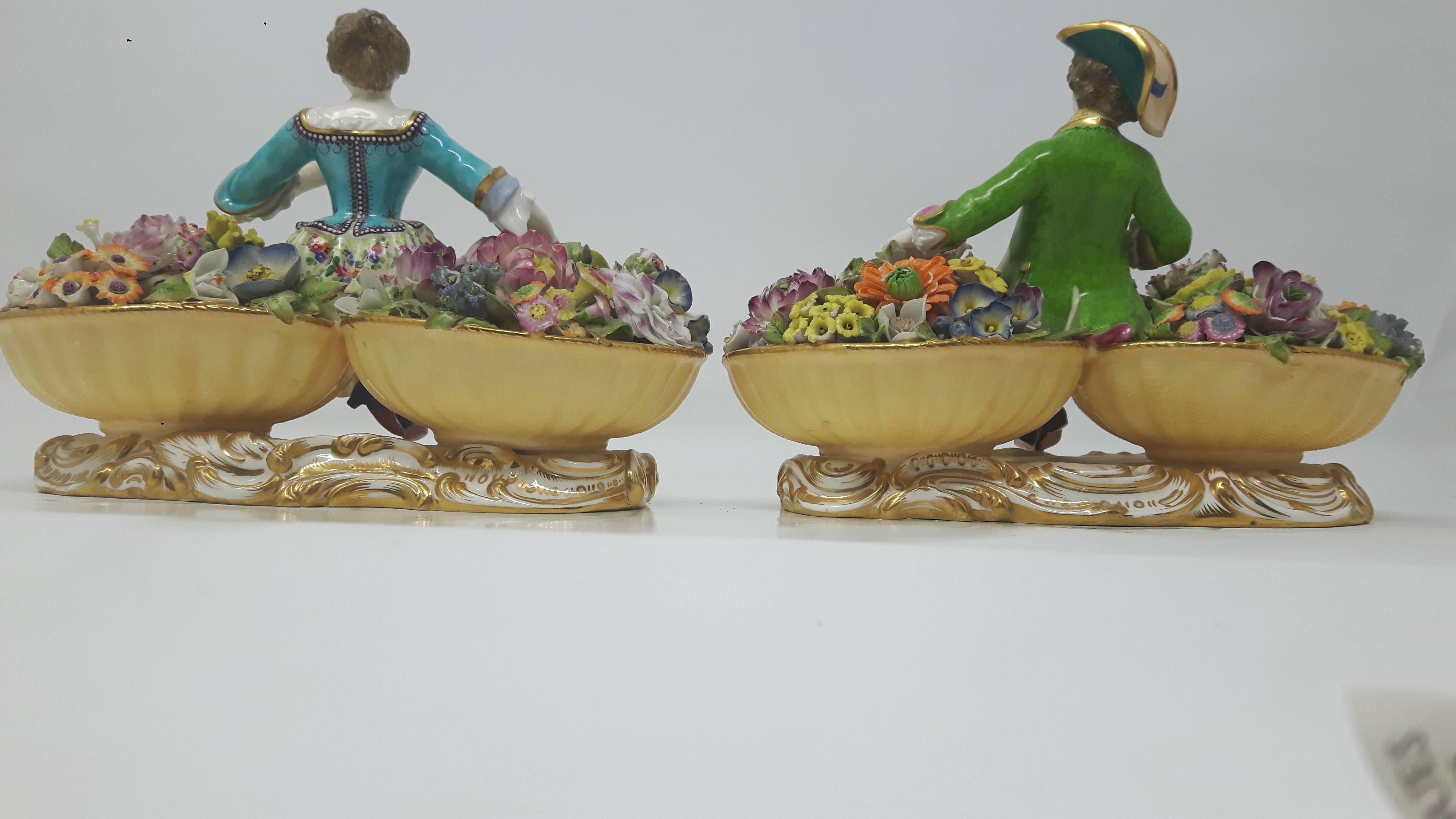 Autre Paire de vendeurs de fleurs Minton en vente