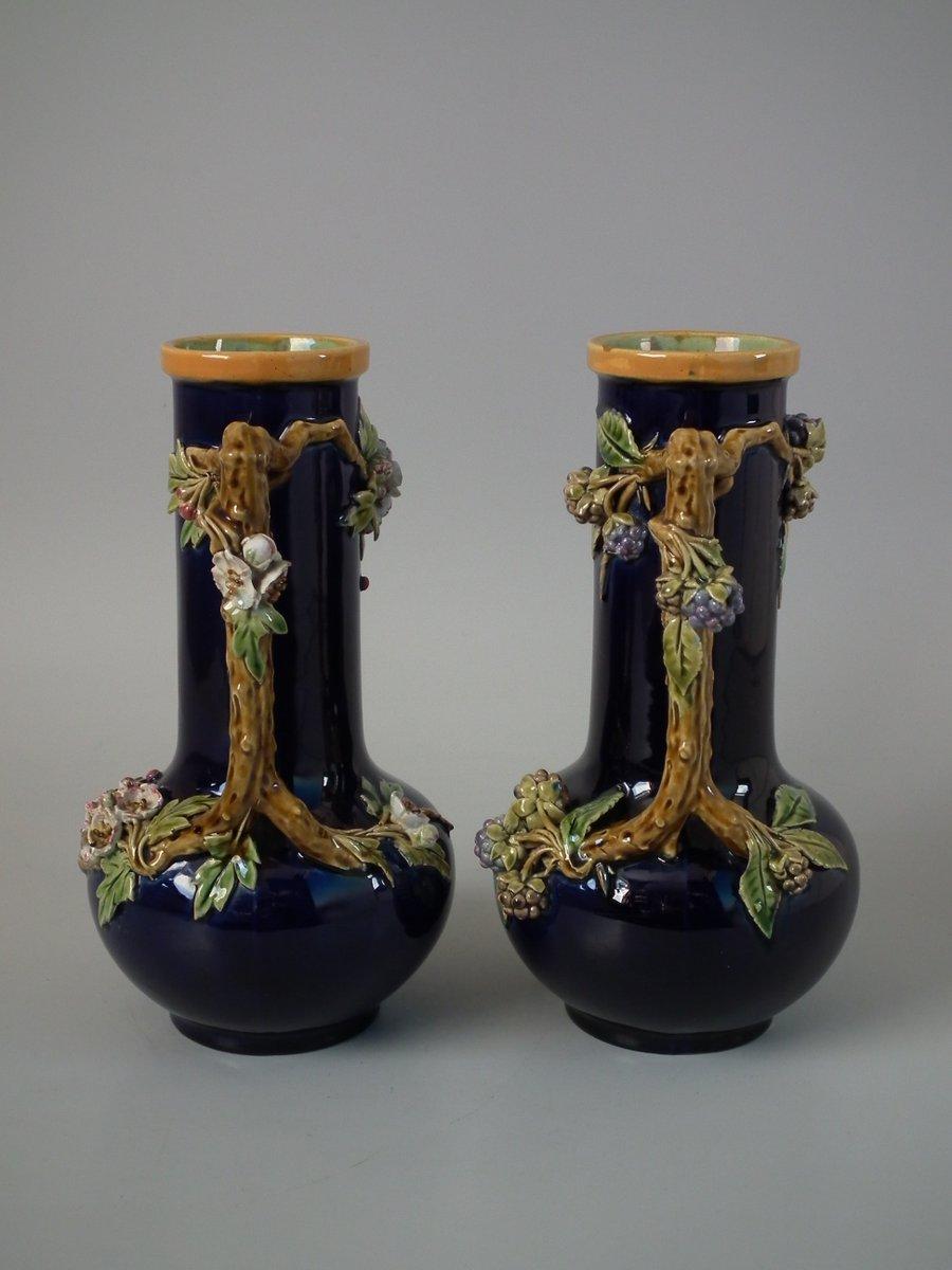 Pair of Minton Majolica Berry and Blossom Vases with Handles In Good Condition In Chelmsford, Essex