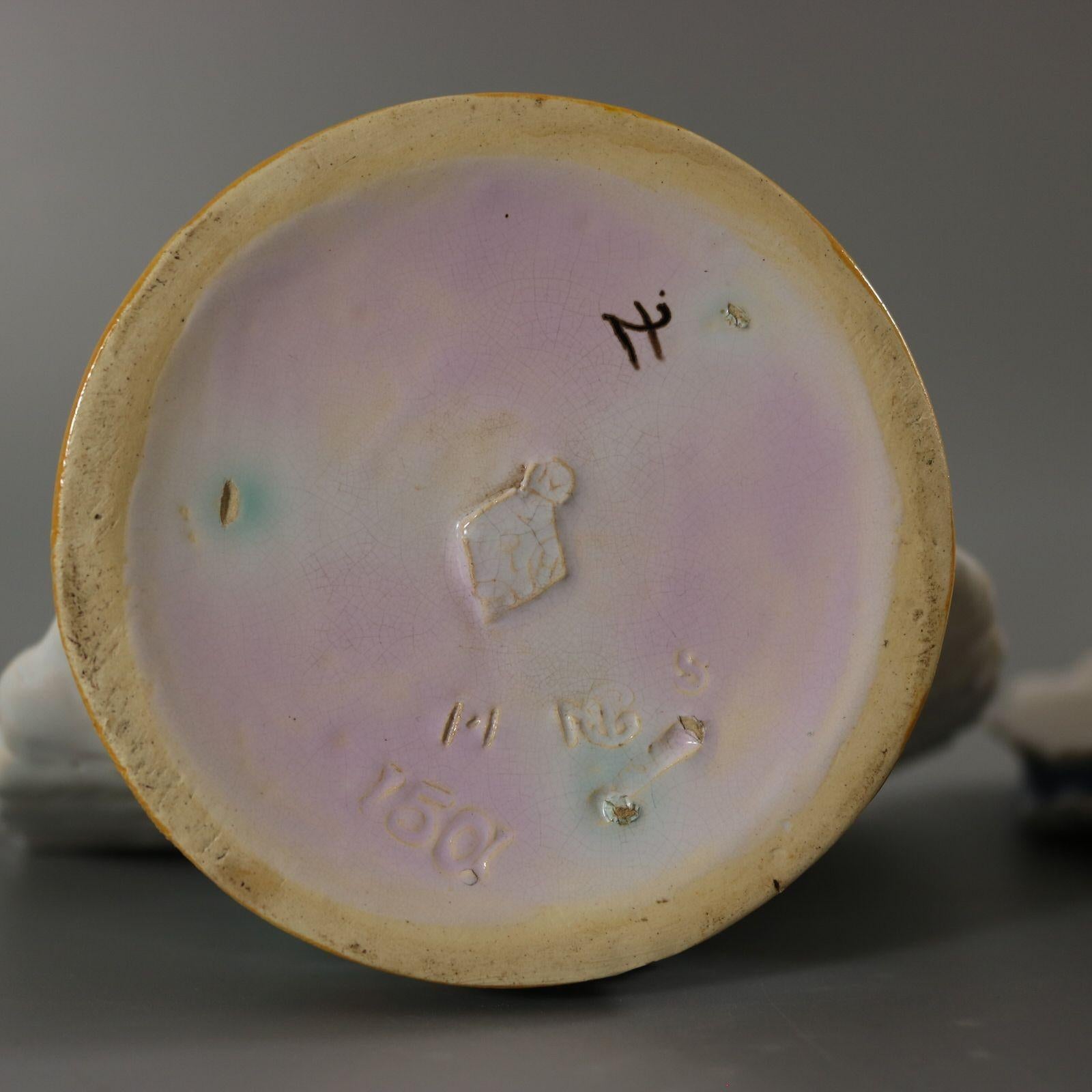 Coppia di portafiori in maiolica di Minton in vendita 4