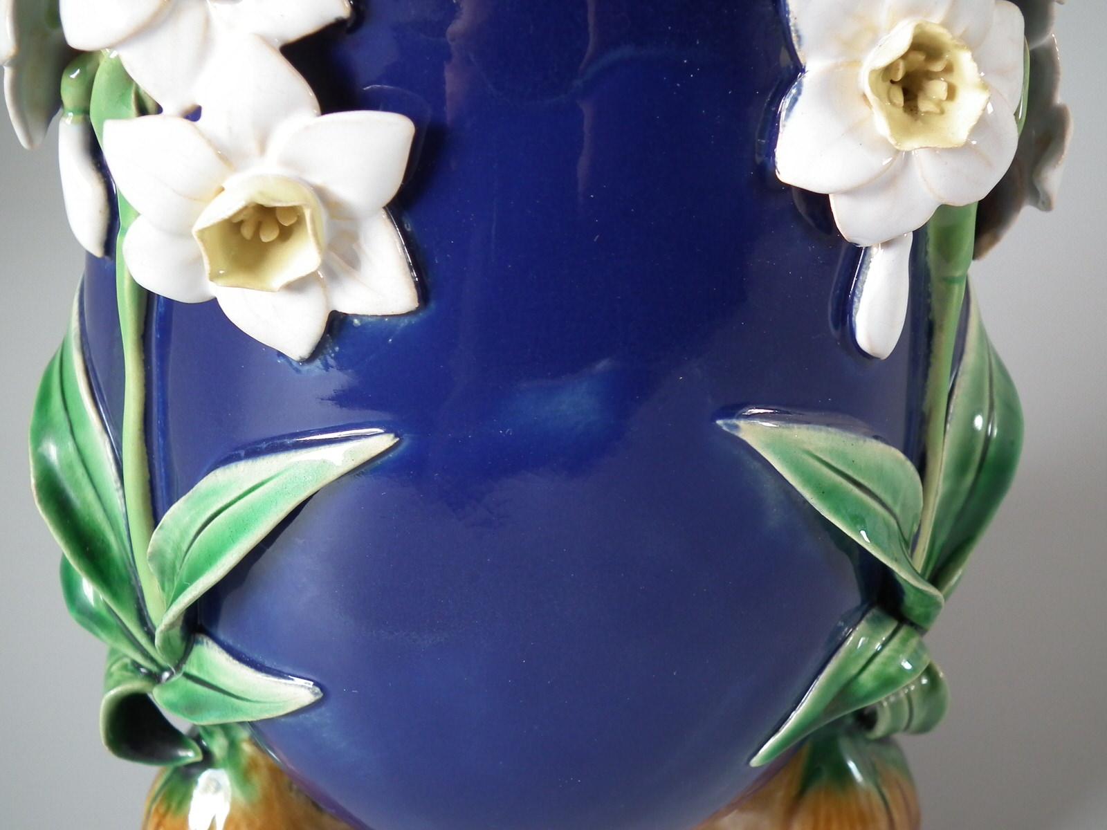 Pair of Minton Majolica Spring Daffodil Vases For Sale 8