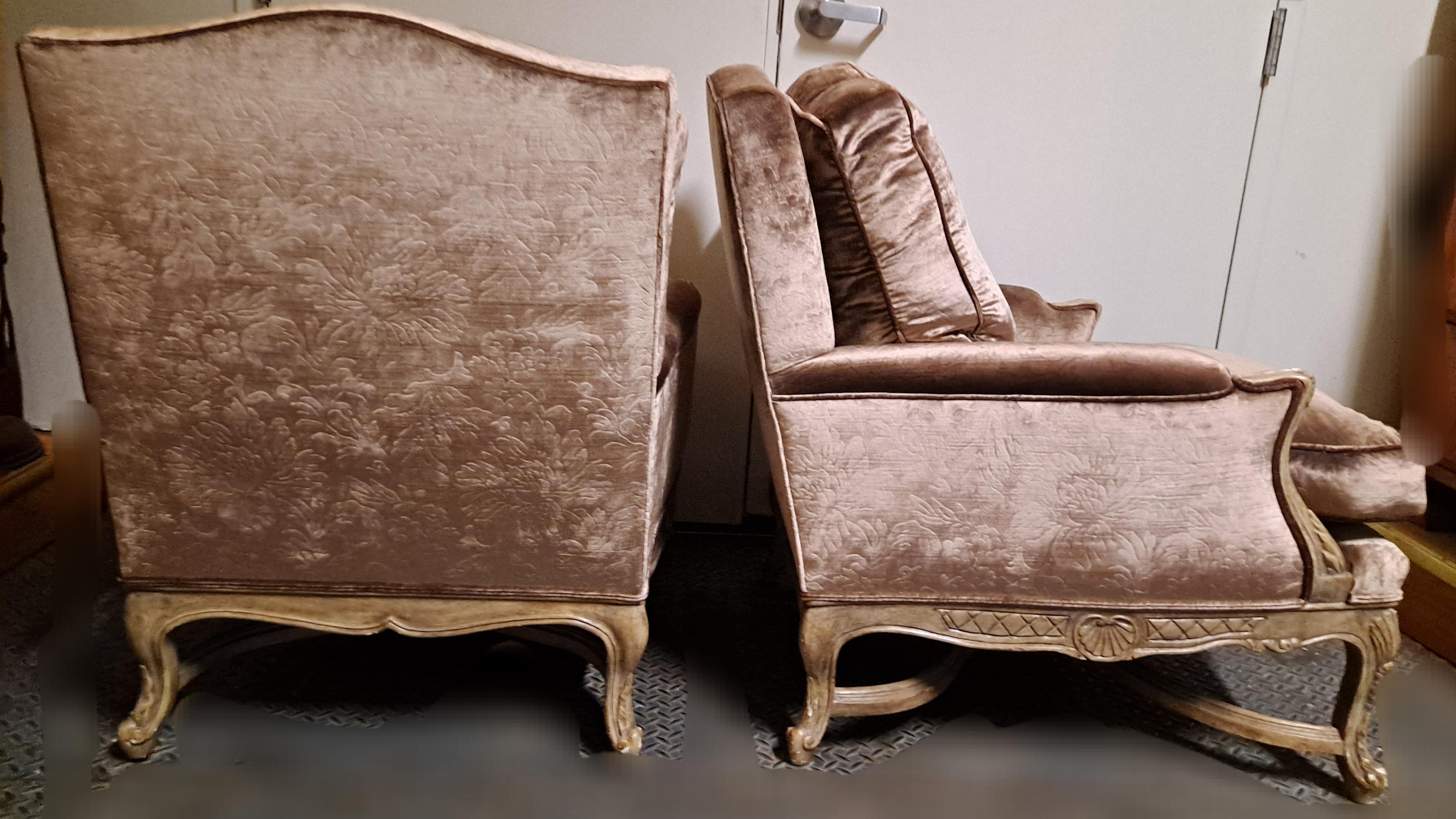 Pair of Minton-Spidell Velvet Armchairs

29 x 38 x 34