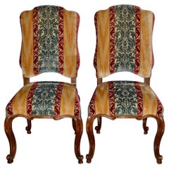 Paire de chaises d'appoint Minton Spidell sculptées & rembourrées